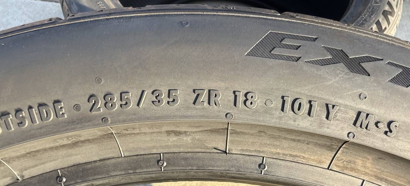 2 BRAND NEW 285/35ZR18 101Y Continental ExtremeContact DWS 06 Plus DWS06+ Tires