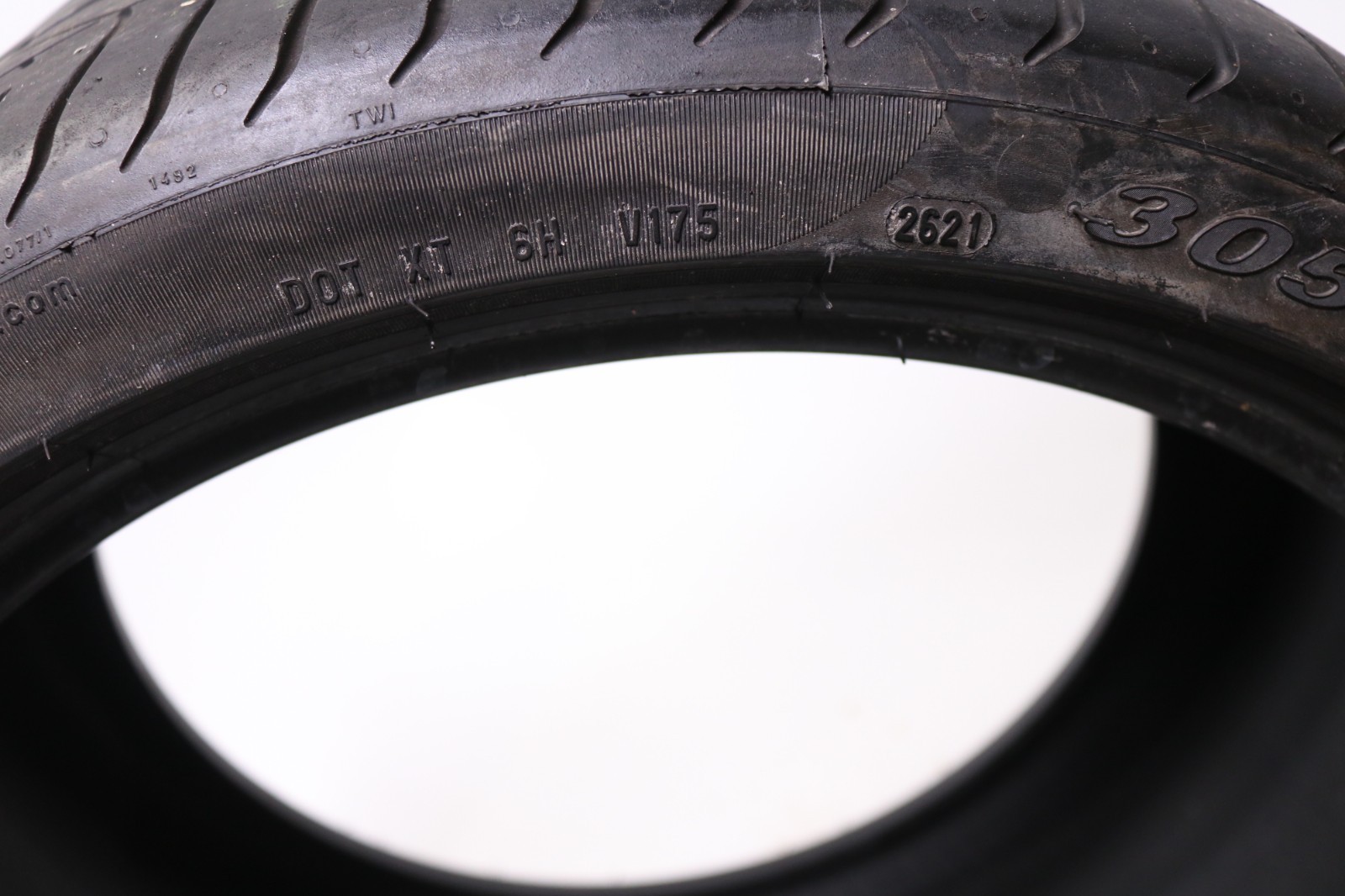 Set of 2 Used 305/30ZR20 Pirelli P Zero N1 – 103Y – 4.5/32 No Repairs