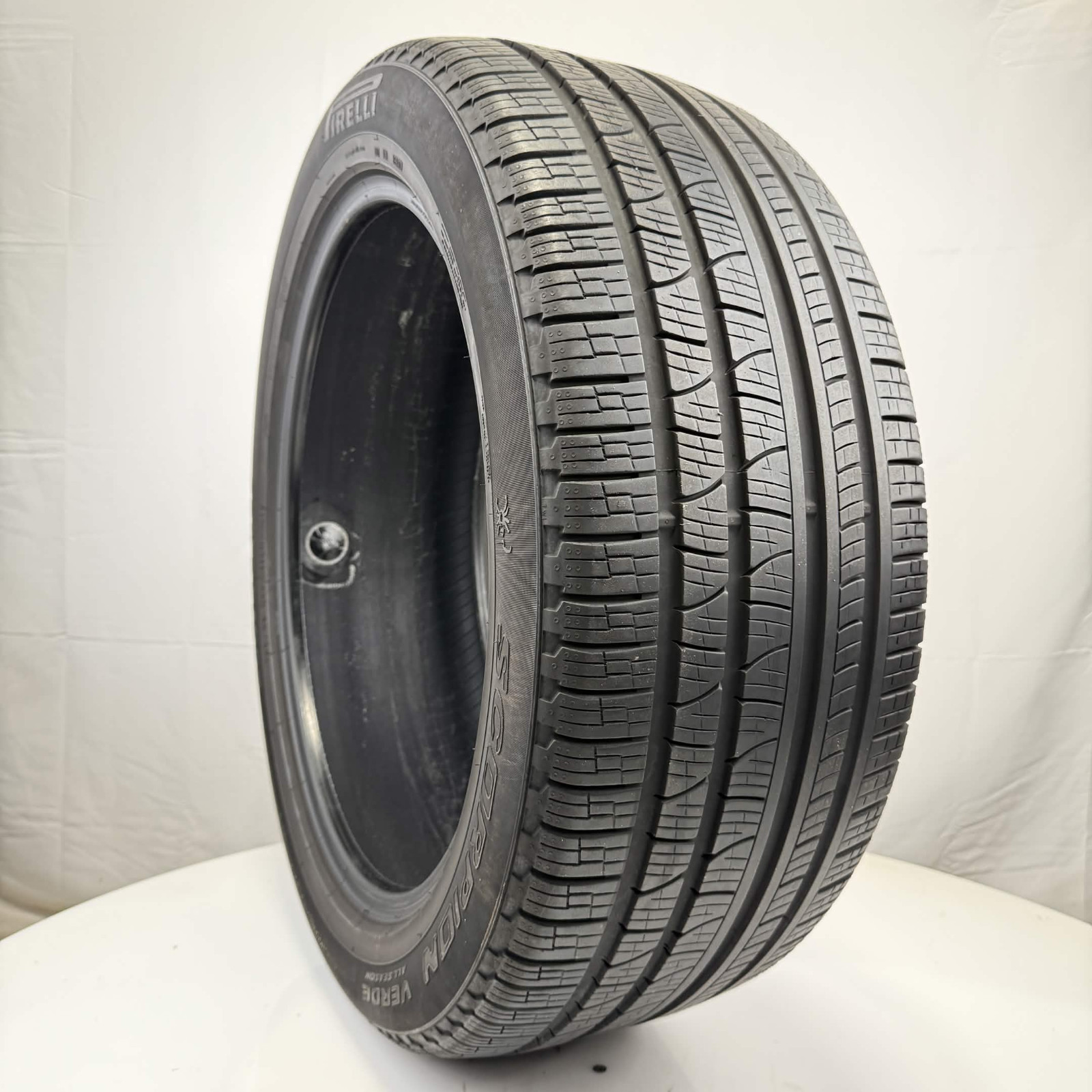 Used 285/45R22 Pirelli Scorpion Verde 114H 9/32 (DOT 25)