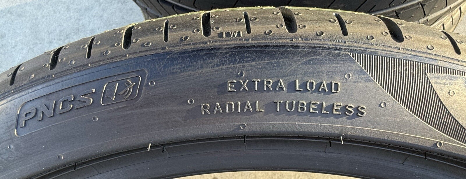 Set of TWO BRAND NEW Pirelli P Zero PZ4 275/30R20 97Y T1 Tesla ELECT PNCS Tires