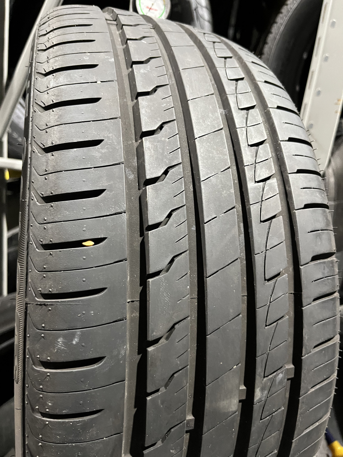 1 Tire Ironman IMove Gen 2 AS 255/45ZR20 105W DOT.3725 8/32 NO Patch