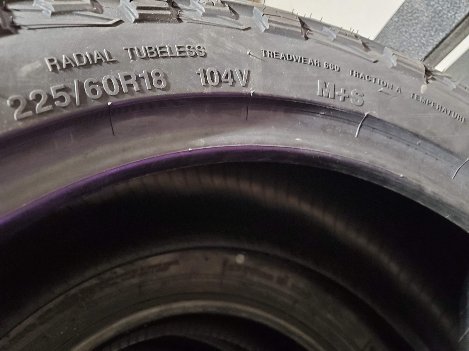 DELINTE DX 20 BANDIT X/T BSW P 225 60 18 104V XL EXTREME TERRAIN TIRE 833686