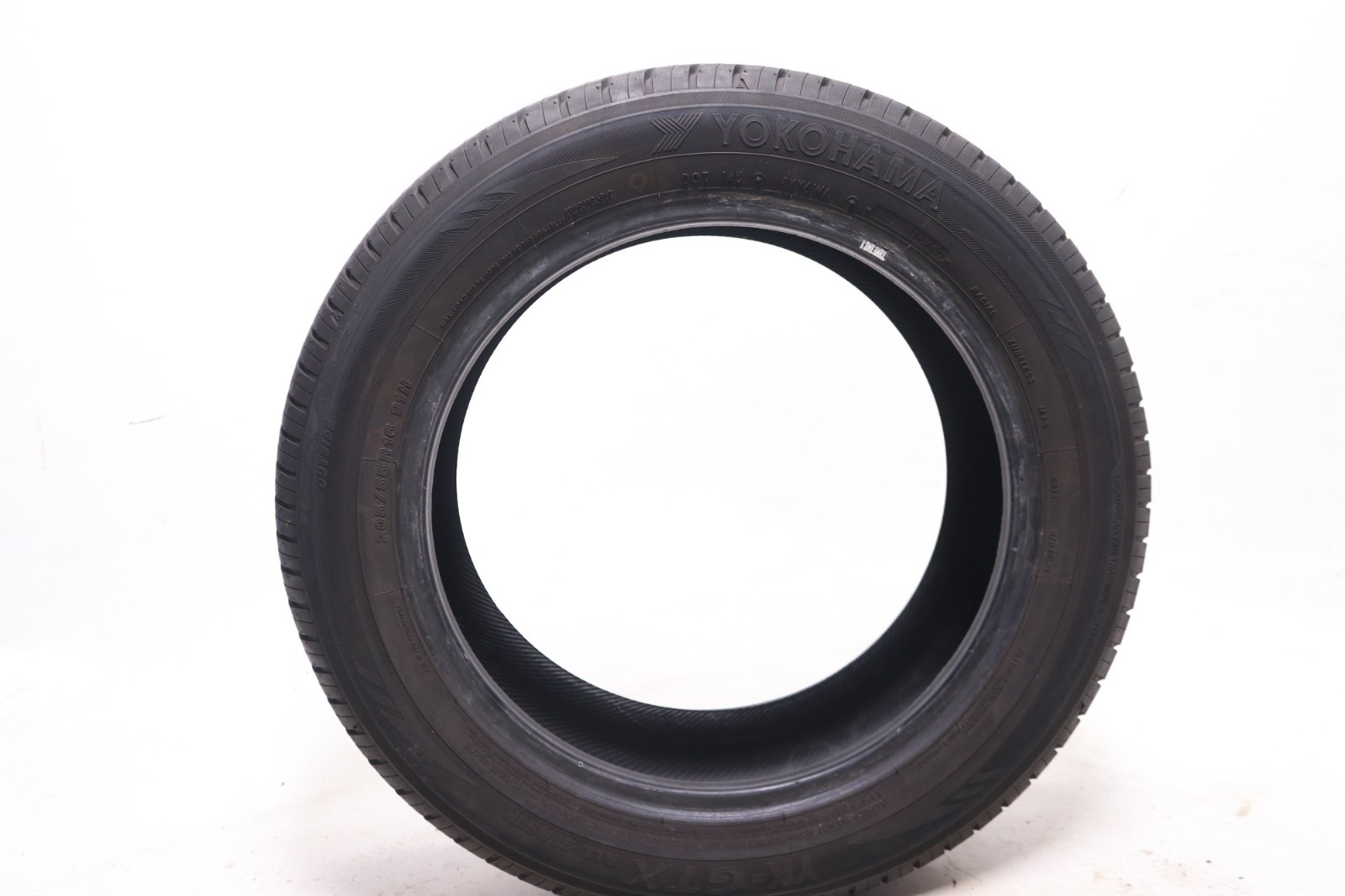 Set of 4 Used 205/55R16 Yokohama YK-GTX – 91H – 9.5-10.5/32