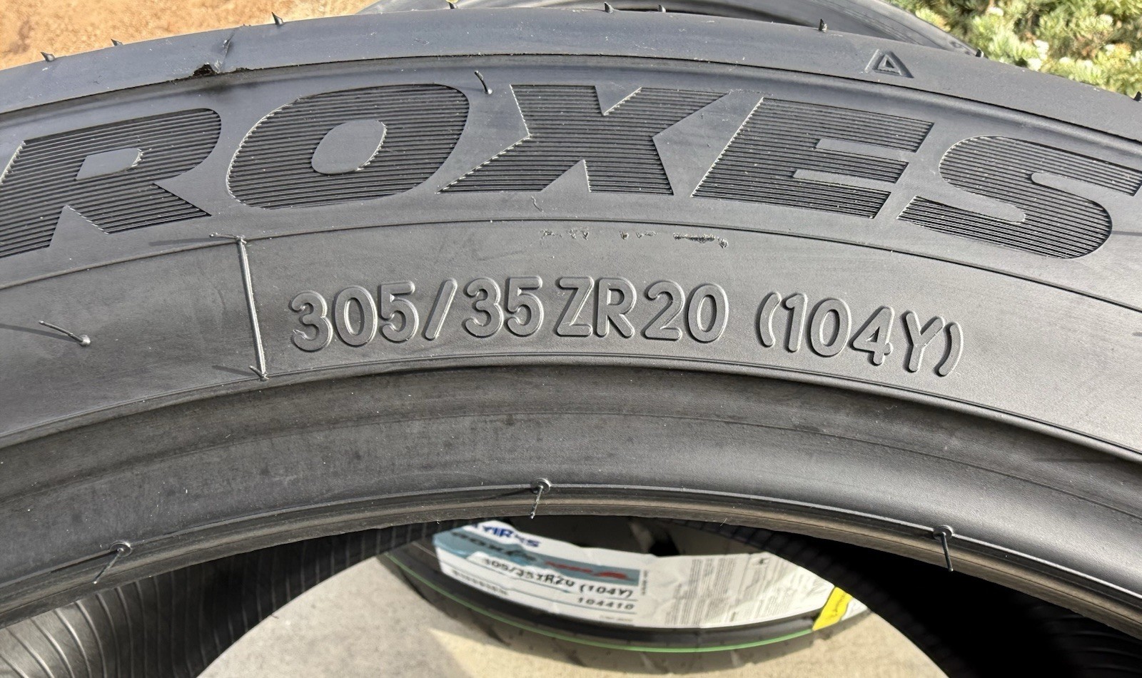 TWO BRAND NEW 305/35ZR20 (104Y) Toyo R888R Streetable Track & Competition Tires