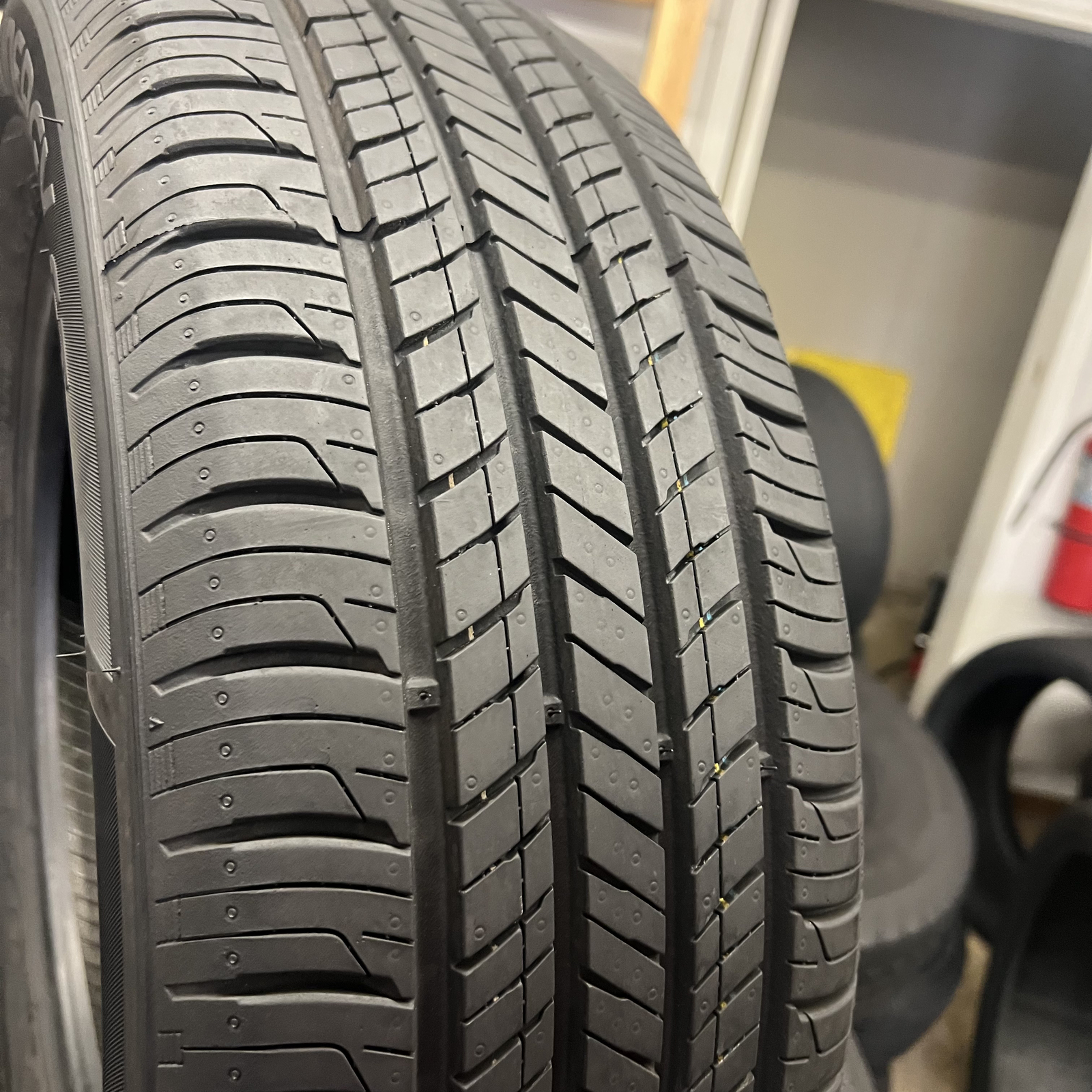 Set Of 2 Tires Likenew Hankook Kinergy GT 205/60R16 92H DOT.3923 9/32 NO Patch