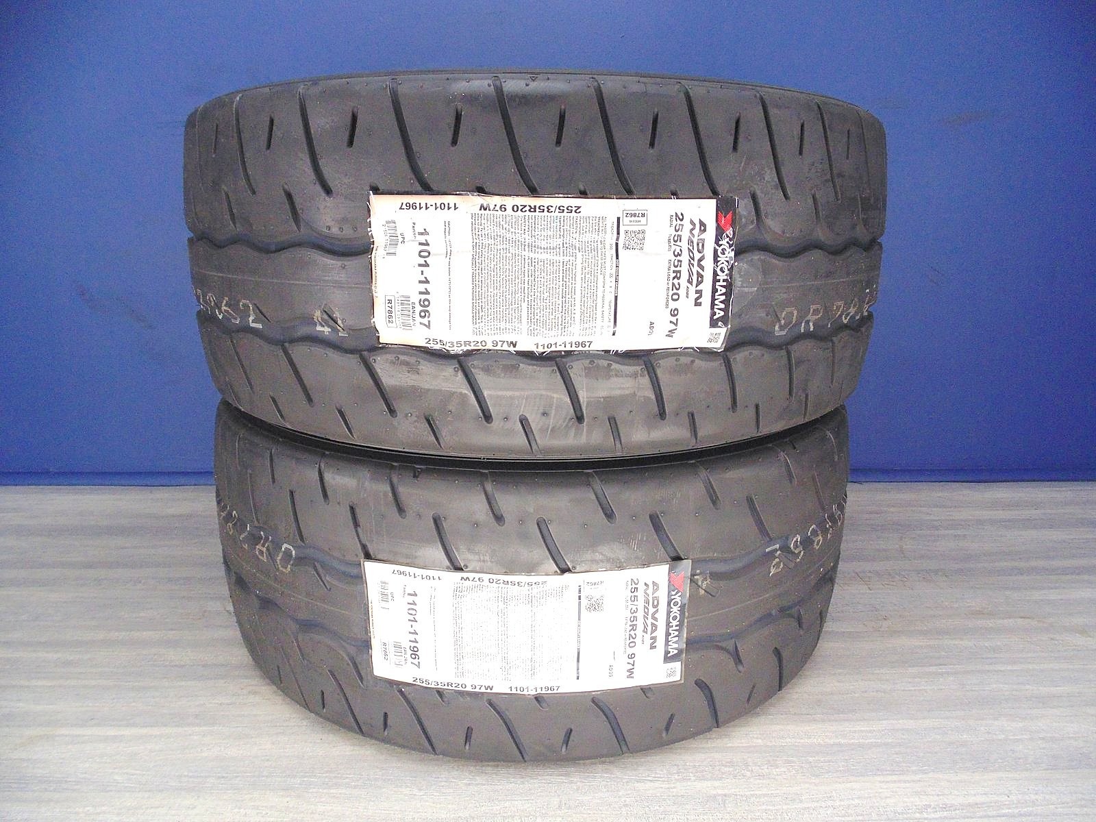 2 BRAND NEW 255/35R20 YOKOHAMA ADVAN NEOVA AD09 XL 255/35/20 97W 2553520