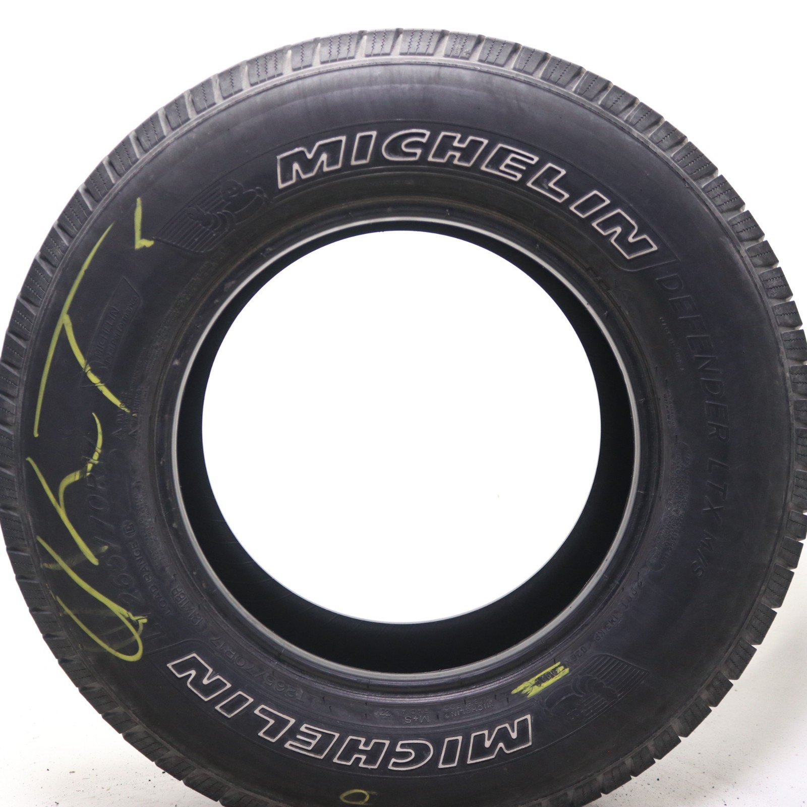 Used LT 265/70R17 Michelin Defender LTX M/S – 121/118R – 9/32 No Repairs