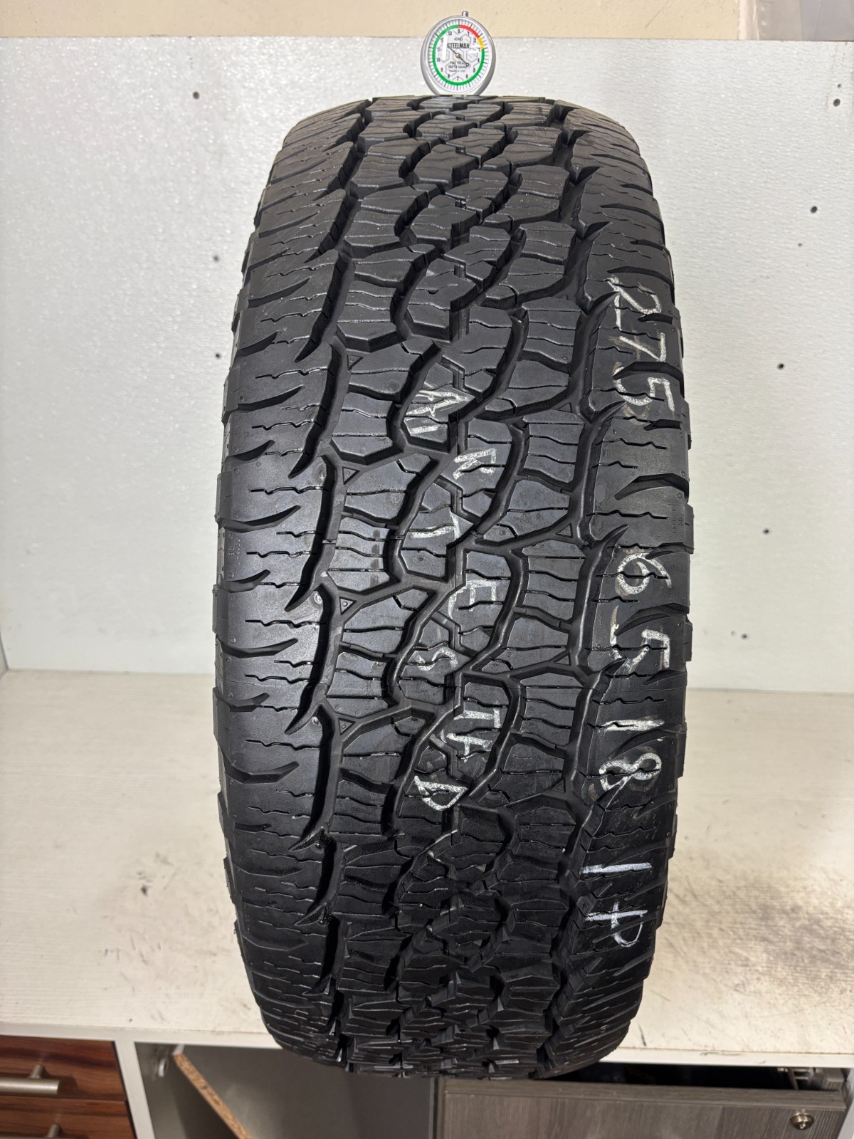 1 Tire 275 65 18 Bfgoodrich Trail Terrain T/A (12.00/32 Tread Left) 116T