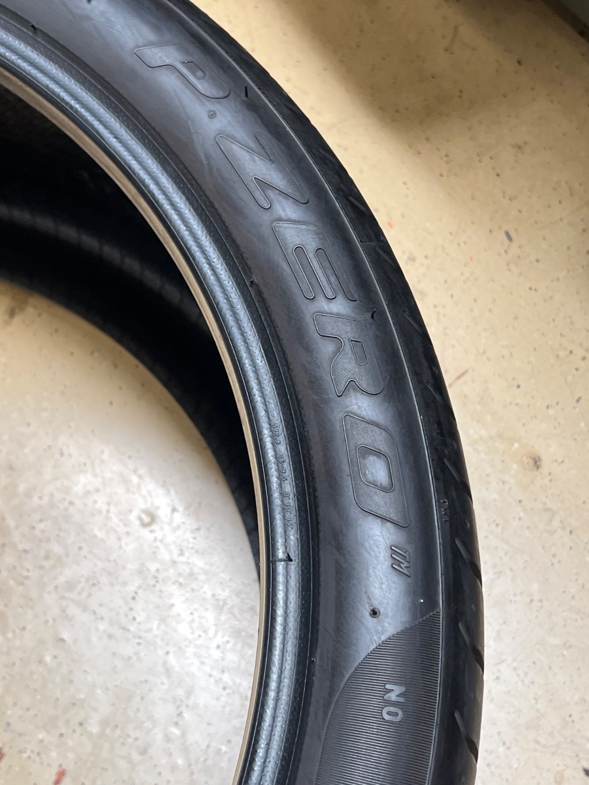 1 – TAKEOFF 295/30ZR20 XL (101Y) Pirelli P Zero (N0) Porsche – 7081 NO REPAIRS