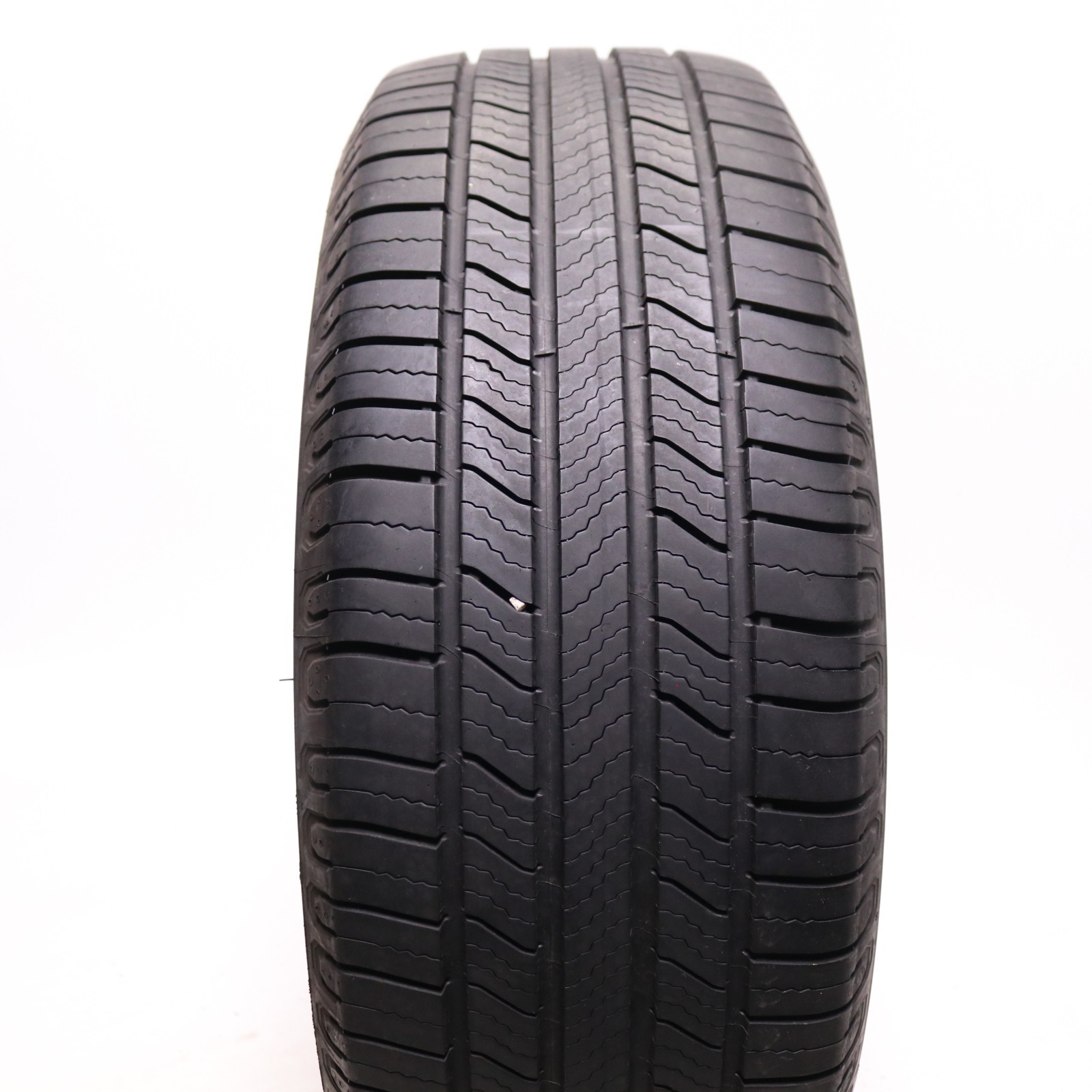 Set of 2 Used 235/55R19 Michelin Defender 2 – 105H – 9-10/32