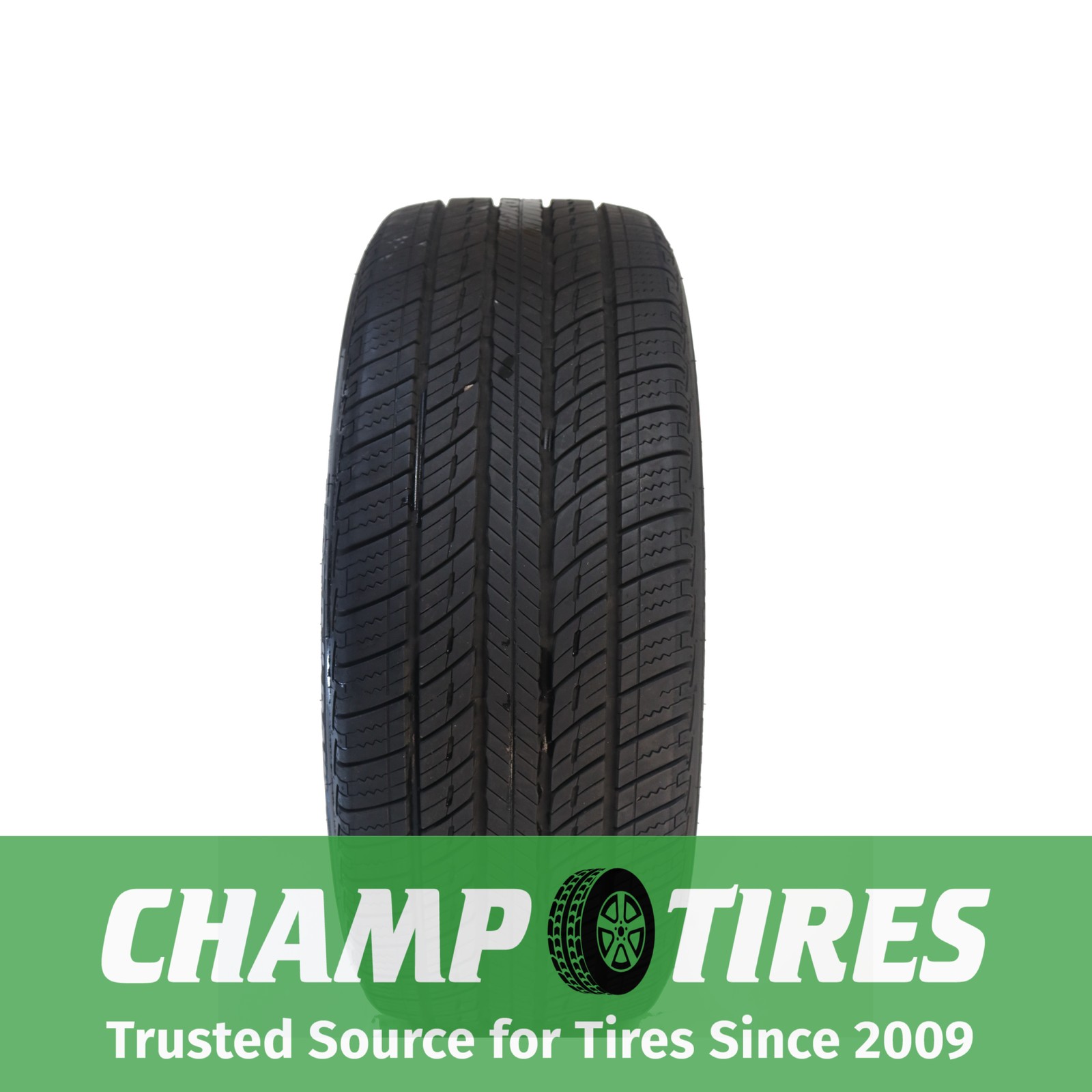 P235/45R18 Uniroyal Tiger Paw Touring AS 94 V Used 7/32nds