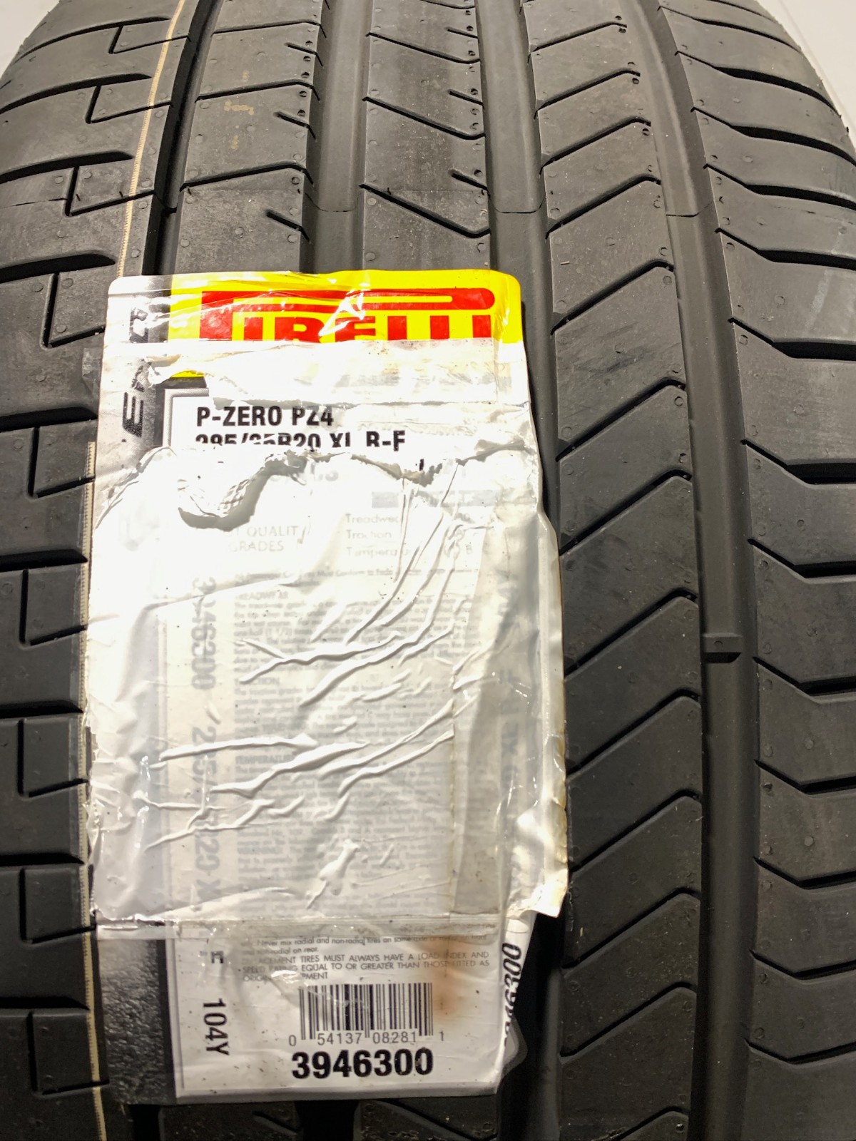 1 New 285 35 20 Pirelli P Zero PZ4 PNCS MOE Noise Cancelling Run Flat Tire