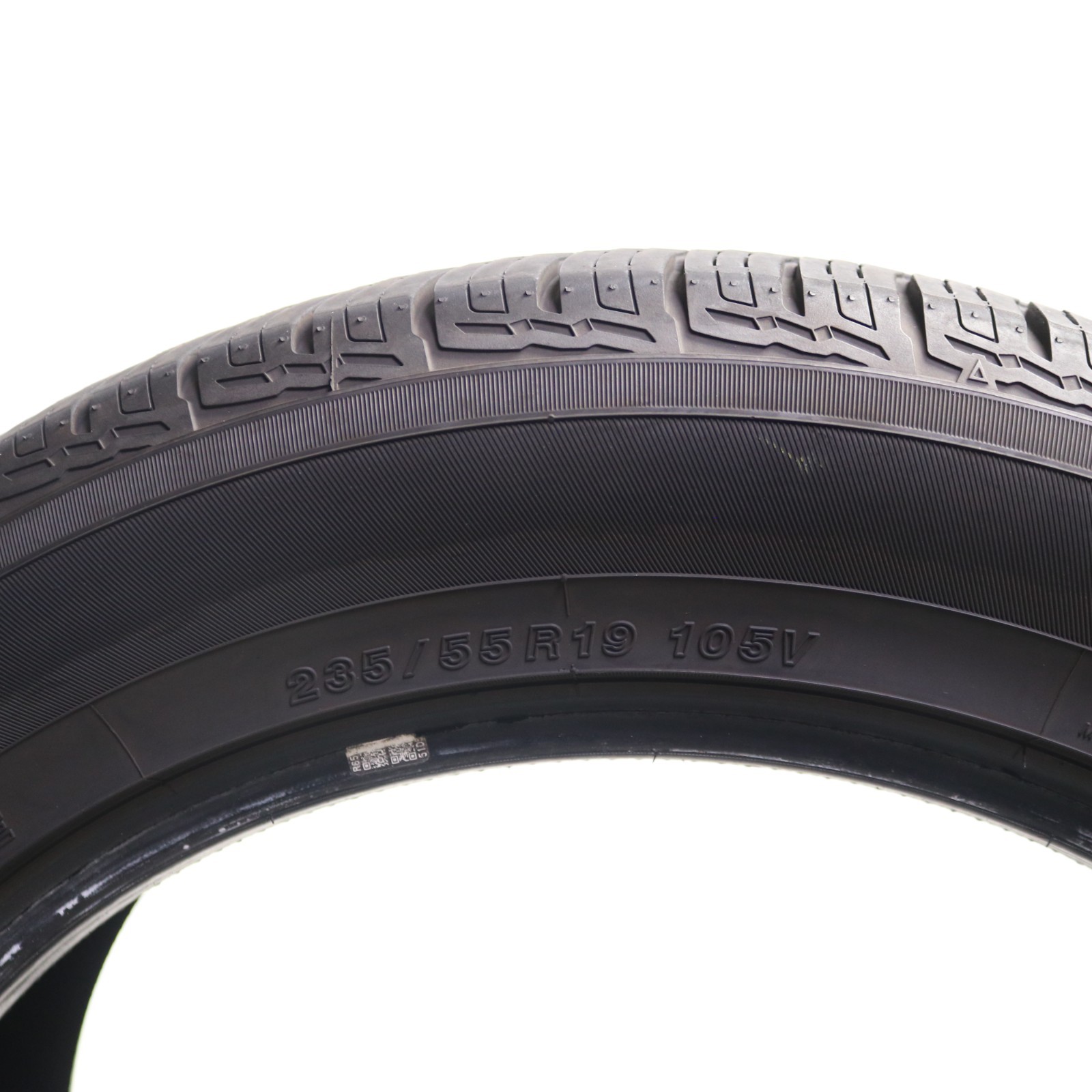 Set of 4 Used 235/55R19 Yokohama YK-CTX – 105V – 9-10/32