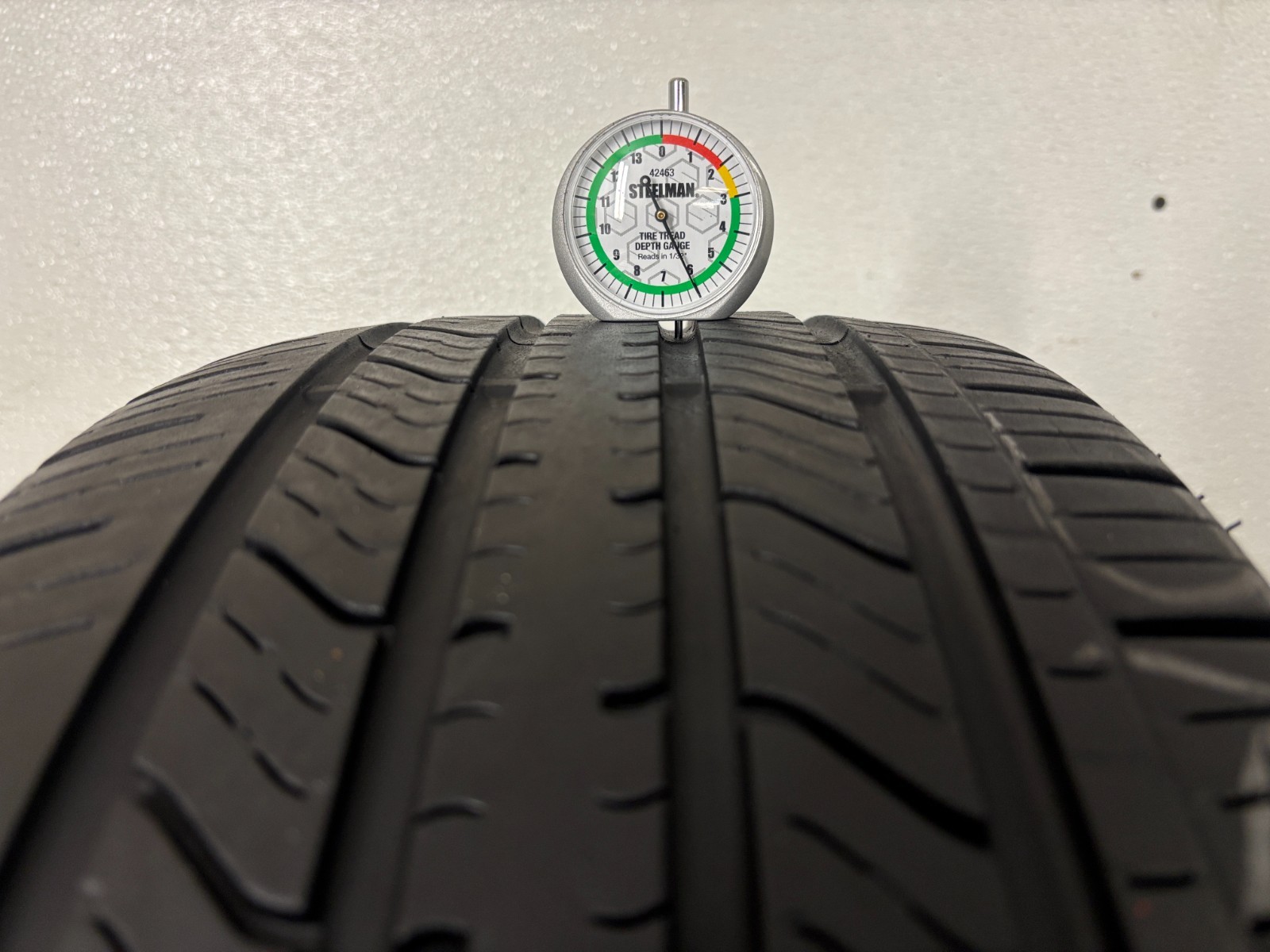 NO SHIPPING ONLY LOCAL PICK UP 1 tire 235 40 19 GT Radial Maxtour LX 96V
