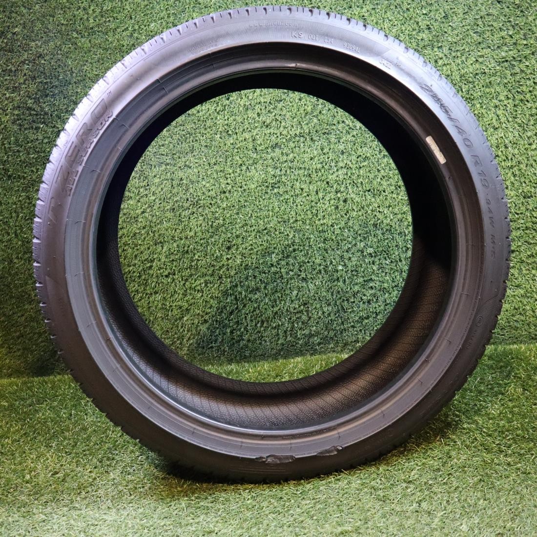 Pair 245 40 19 Pirelli PZero All Season with 70% Tread 6/32 94W #27679