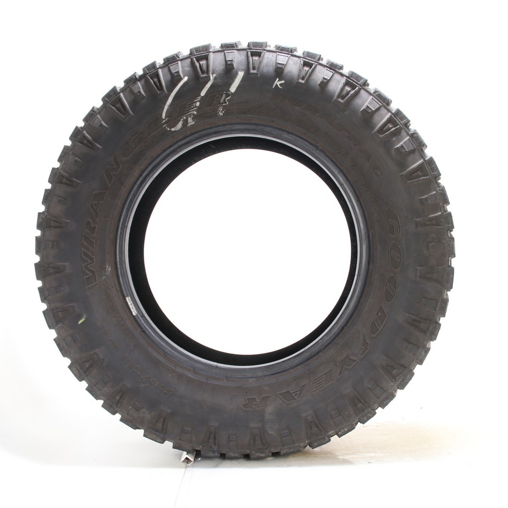 Used LT 275/70R18 Goodyear Wrangler Duratrac 125/122Q – 17.5/32