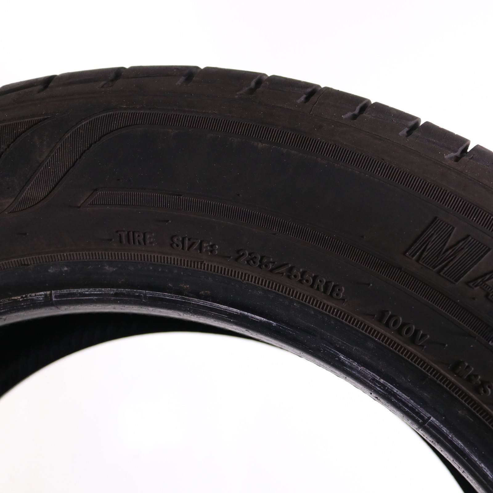 Set of 2 Used 235/55R18 Goodyear Assurance MaxLife – 100V – 9.5-10.5/32