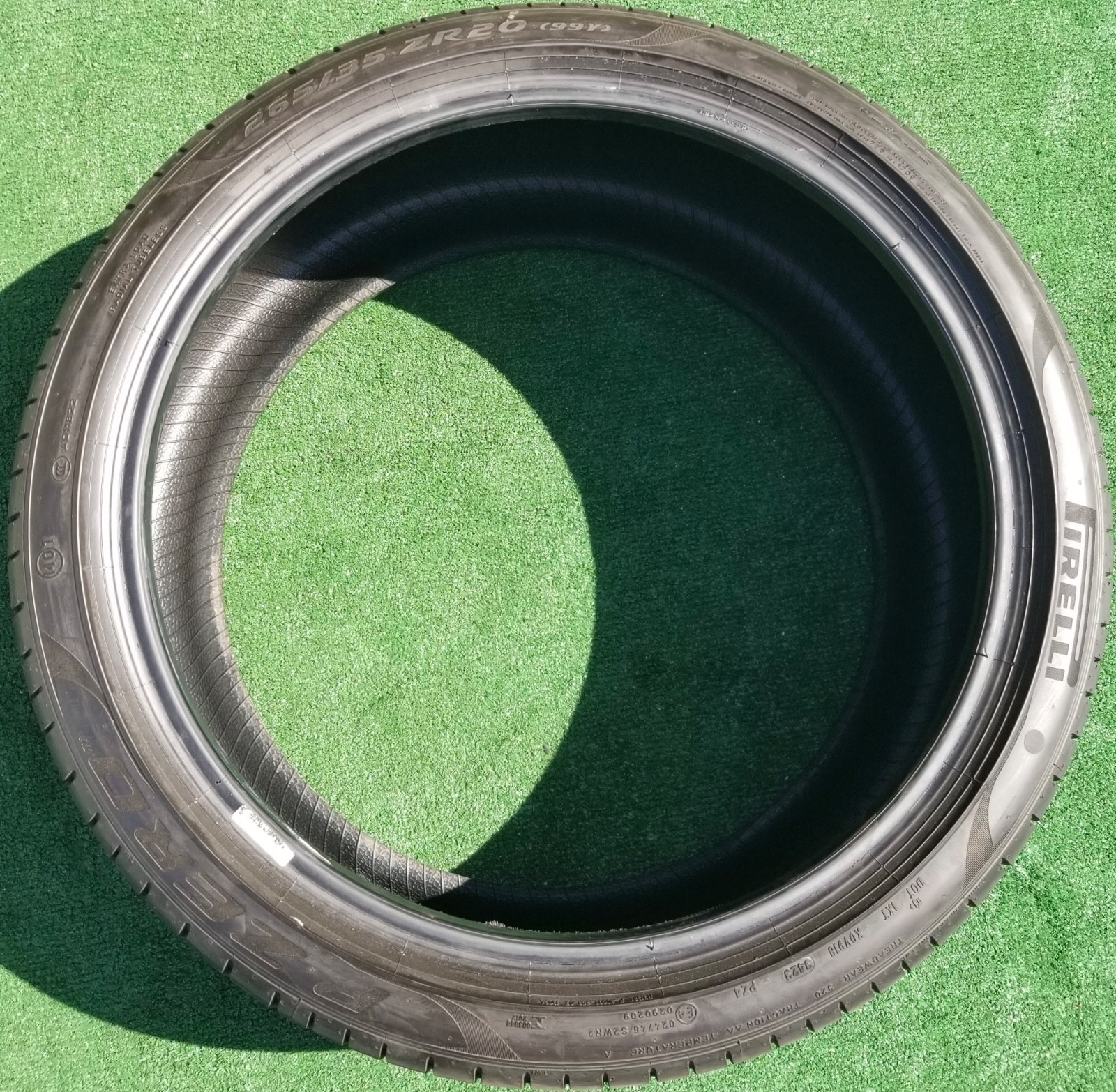 265/35R20 Pirelli P Zero PZ4 Tire 265/35ZR-20 265/35ZR20 MO1 Mercedes Benz 90%