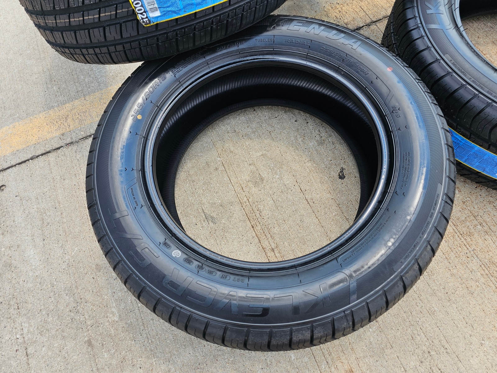 (4) 255/60/19 Kenda Klever S/T tires 109H BRAND NEW!
