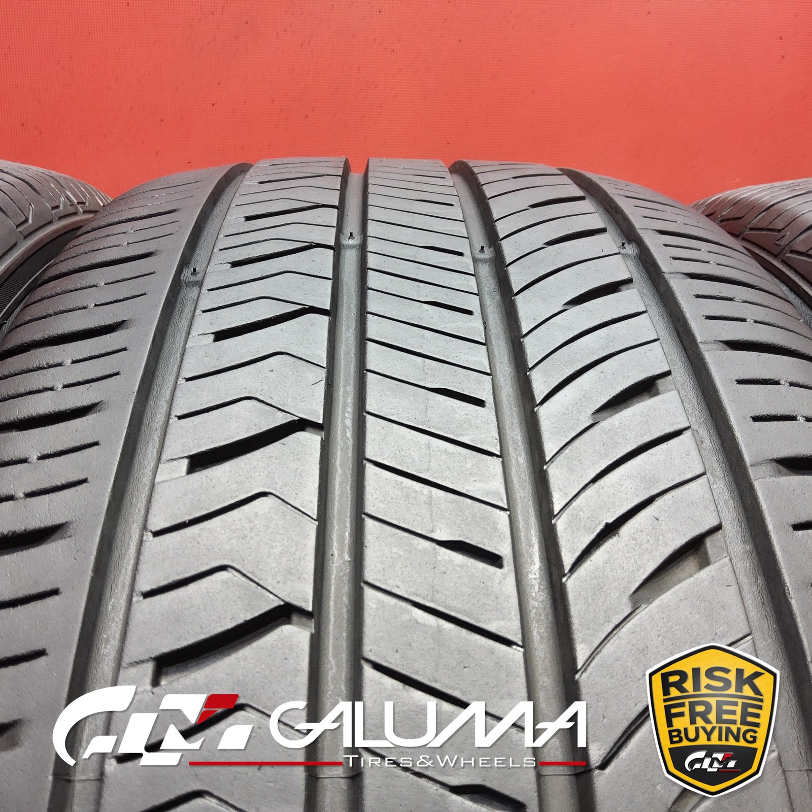 Set of 4 Tires Suredrive Sport 225/50R18 225/50/18 2255018 95W No Repairs #96196