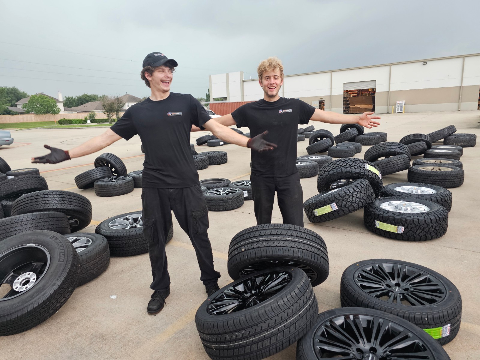 (4) 255/60/19 Kenda Klever S/T tires 109H BRAND NEW!