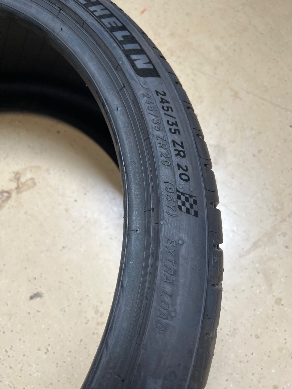 2 – NEW 245/35ZR20 XL (95Y) Michelin Pilot Sport 4 S – 7086