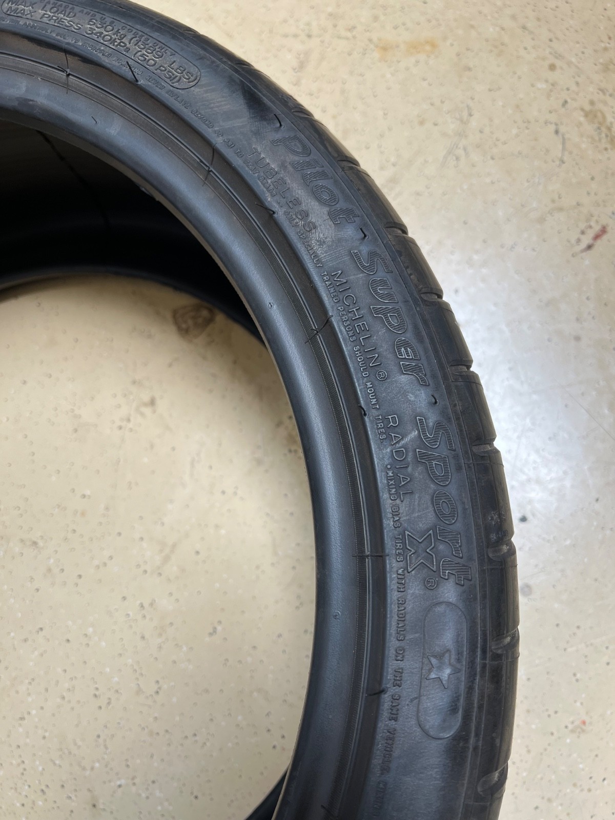 2 – NEW 245/35ZR18 XL (92Y) Michelin Pilot Super Sport (*) BMW OEM – 6196