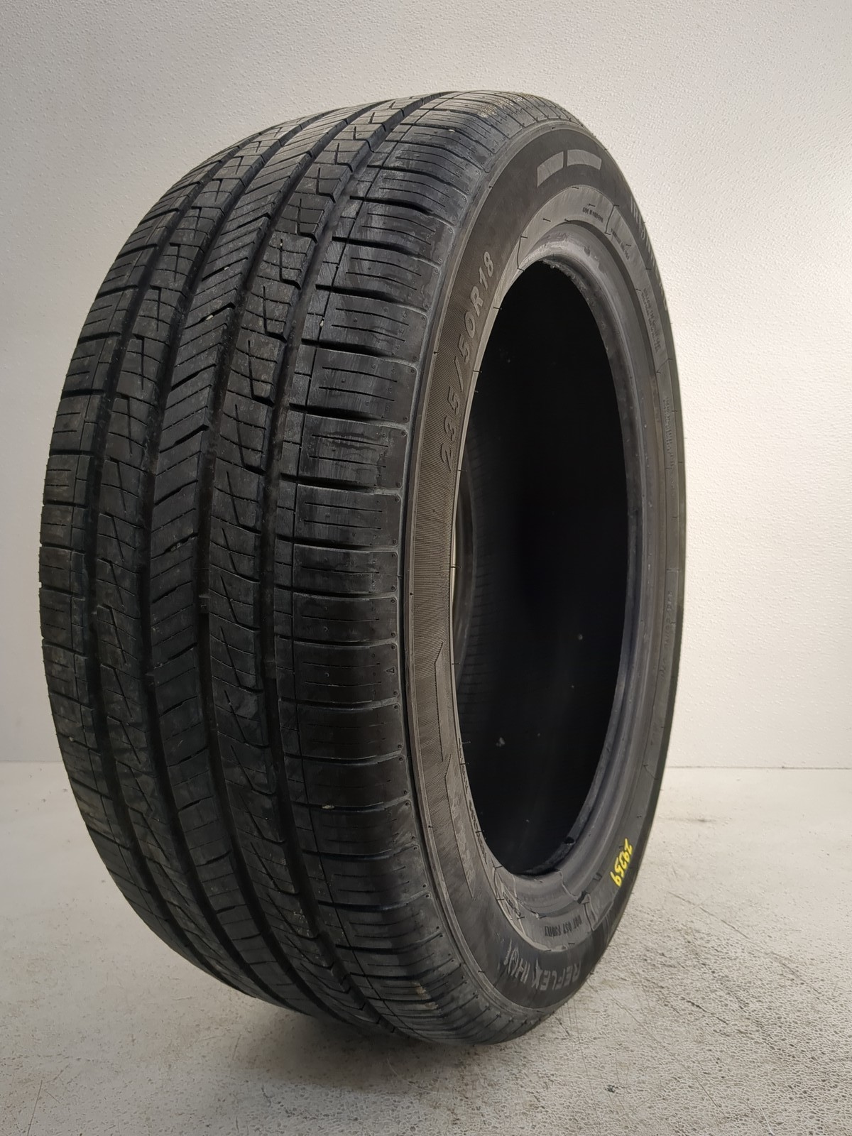 Used Tire 235/50R18 IRONHEAD REFLEX IHO1 97H – Tread Depth 9/32
