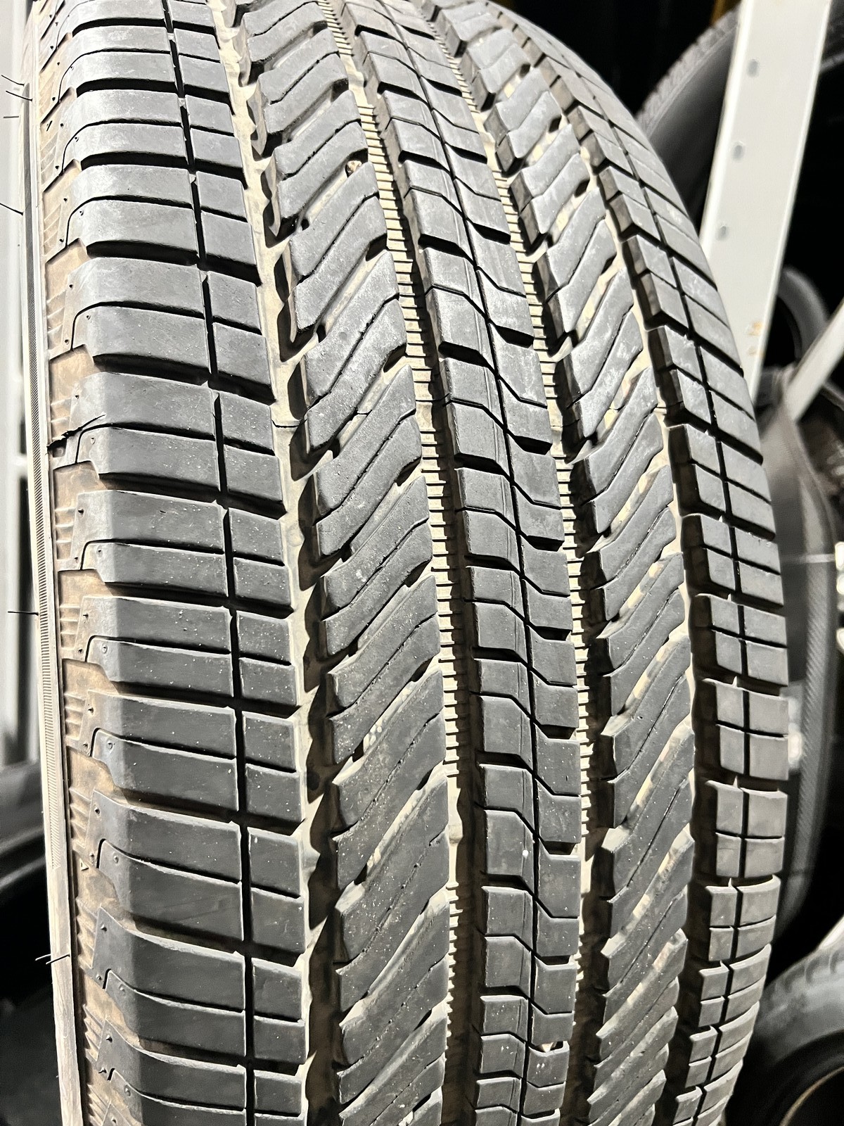 1 Tire Bridgestone Alenza A/S 02 TPC 275/60R20 115S DOT.1325 8.75/32