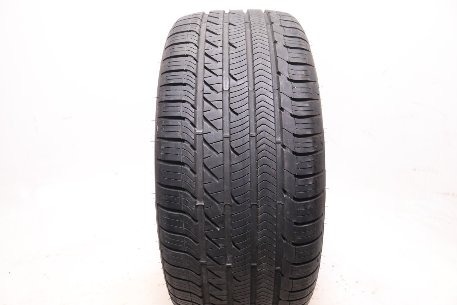 Set of 2 Used 265/35R21 Goodyear Eagle Sport AO SoundComfort – 101H – 8.5-9.5/32