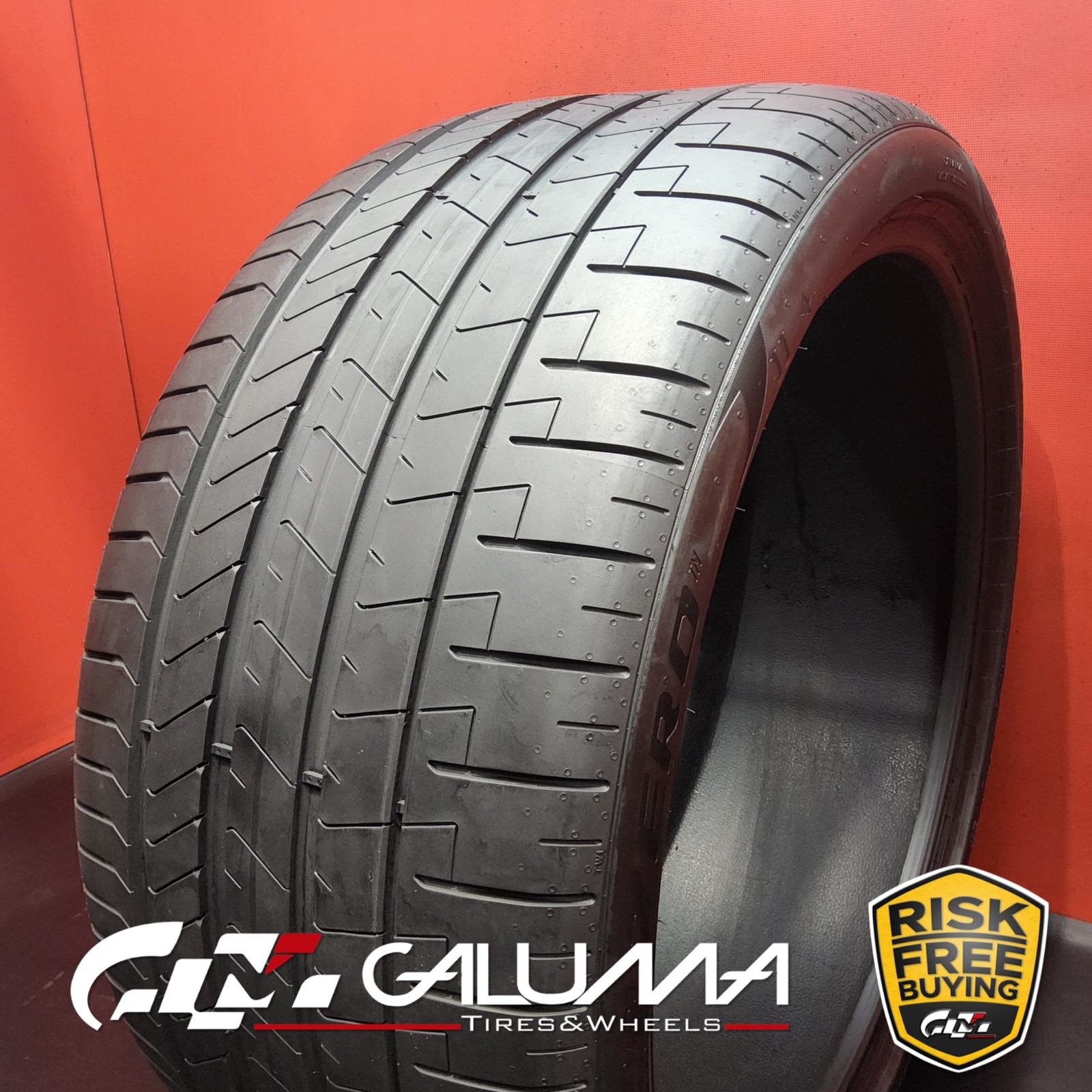 1 (One) Tire LikeNEW Pirelli P Zero PZ4 315/30R22 315/30/22 3153022 XL #88930