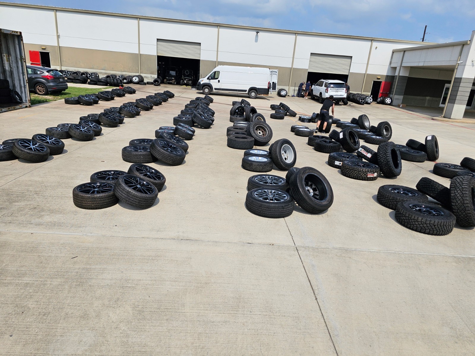 (4) 255/60/19 Kenda Klever S/T tires 109H BRAND NEW!