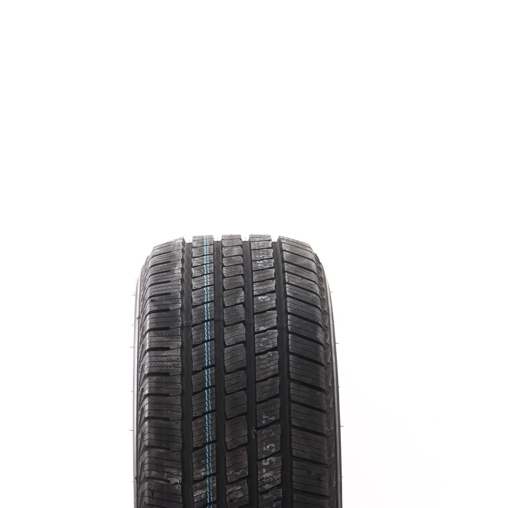 New 265/65R17 Kumho Crugen HT55 112T
