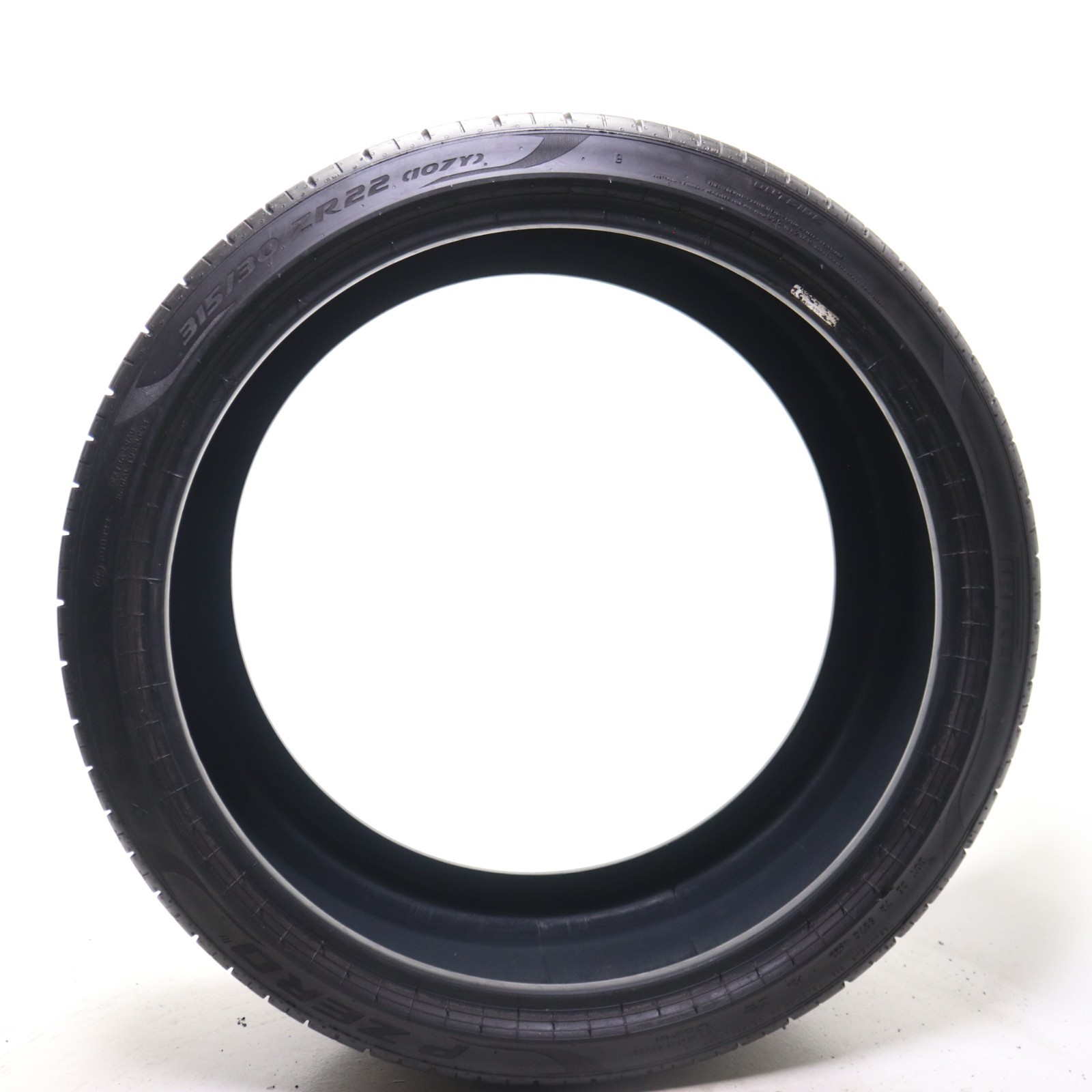 Set of 2 Used 315/30ZR22 Pirelli P ZERO PZ4 * – 107Y – 5.5-6.5/32 No Repairs