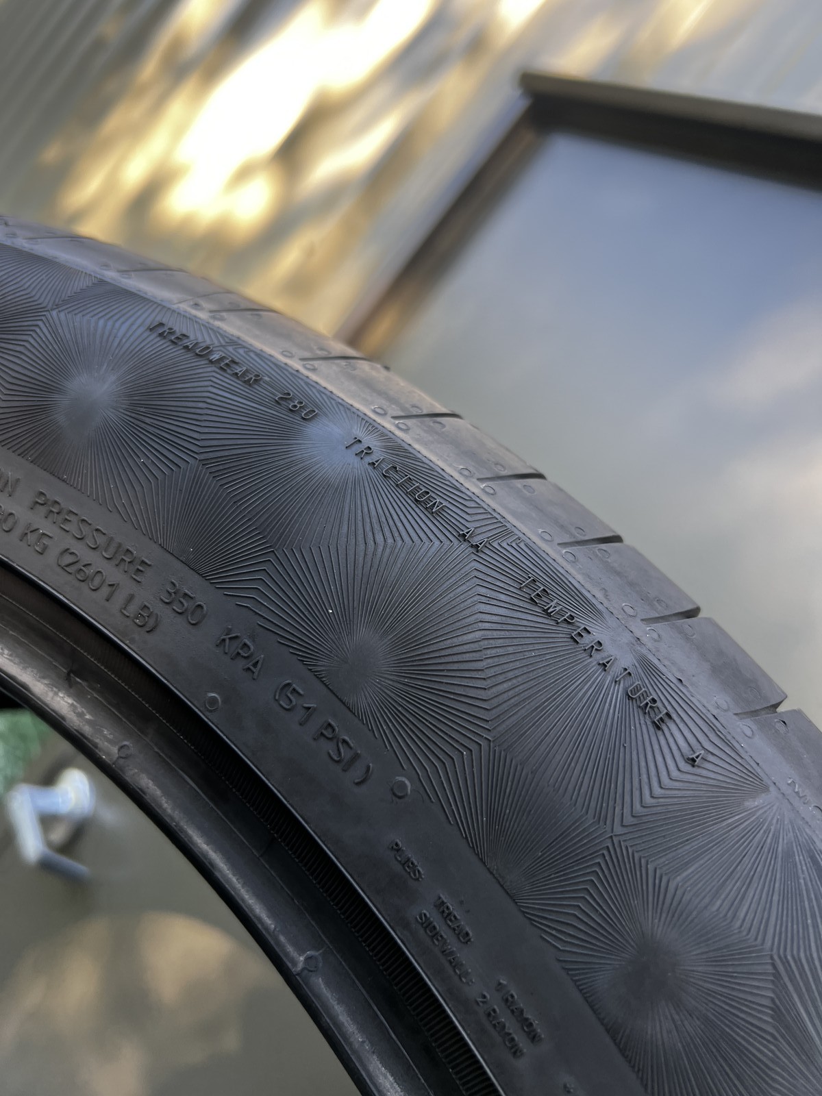 1 Tire Continental PremiumContact 6 MO 325/40R22 114Y DOT.2523 7.5/32 NO Patch
