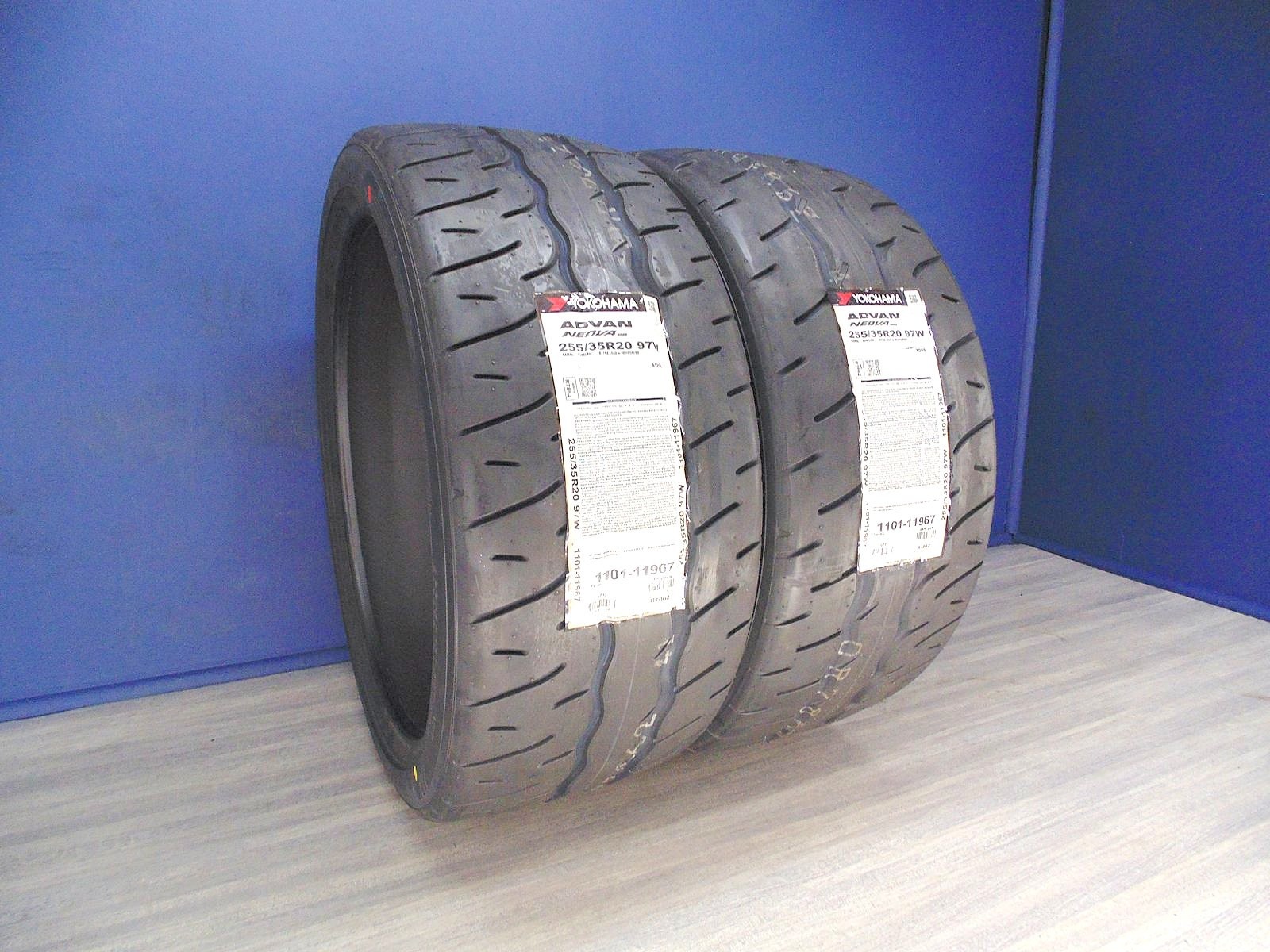 2 BRAND NEW 255/35R20 YOKOHAMA ADVAN NEOVA AD09 XL 255/35/20 97W 2553520