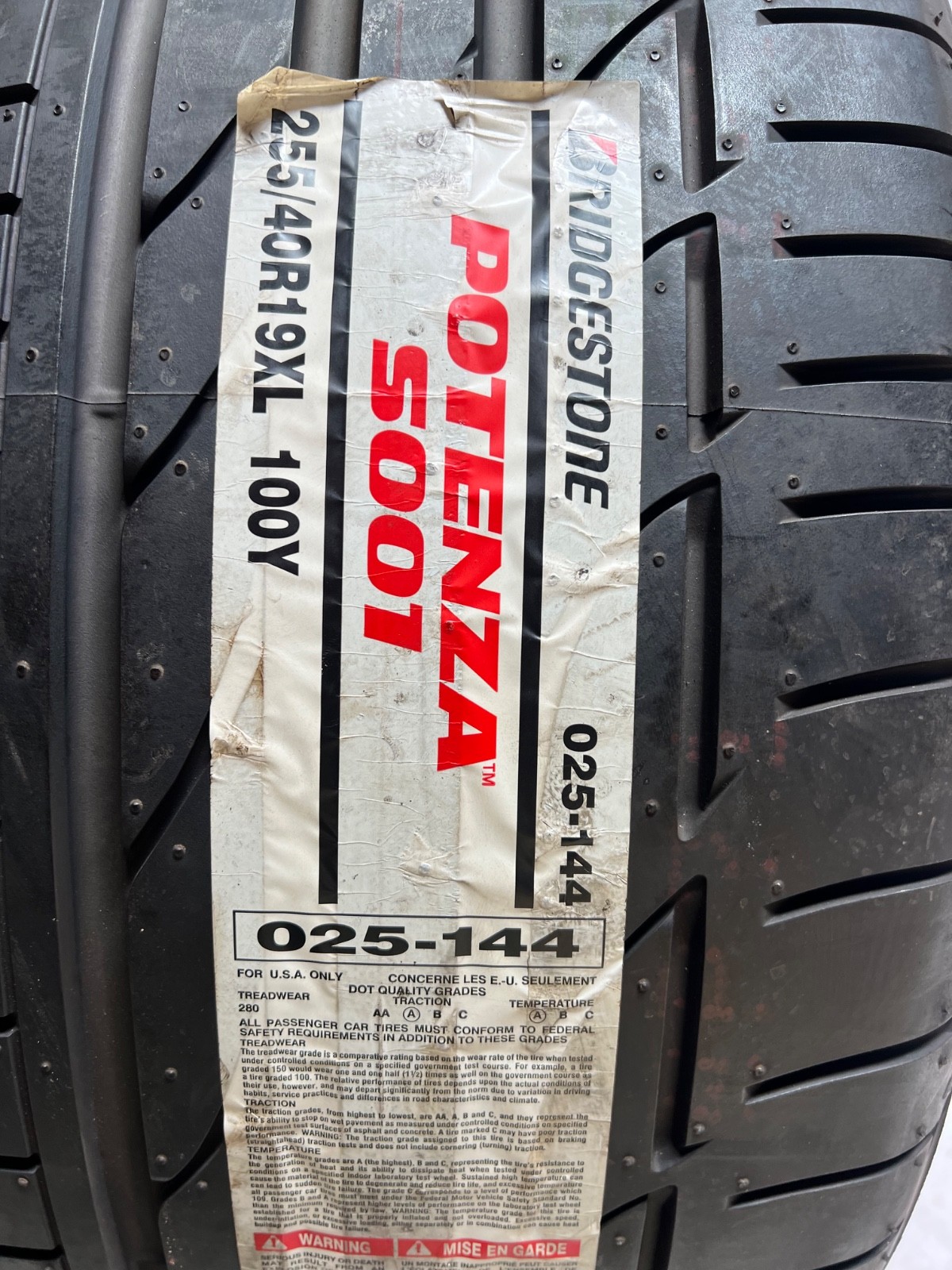 2 – NEW 255/40R19 XL (100Y) Bridgestone Potenza S001 (AO) Audi OEM – 6062