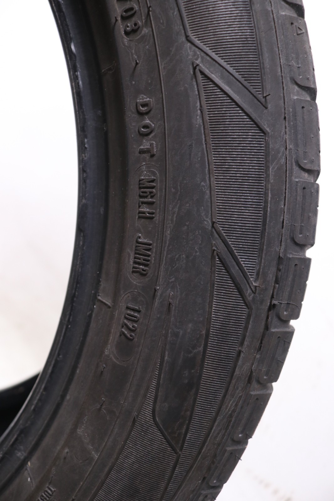 Set of 2 Used 255/50R19 Dunlop Grandtrek Touring A/S MO – 107H – 4.5-5.5/32