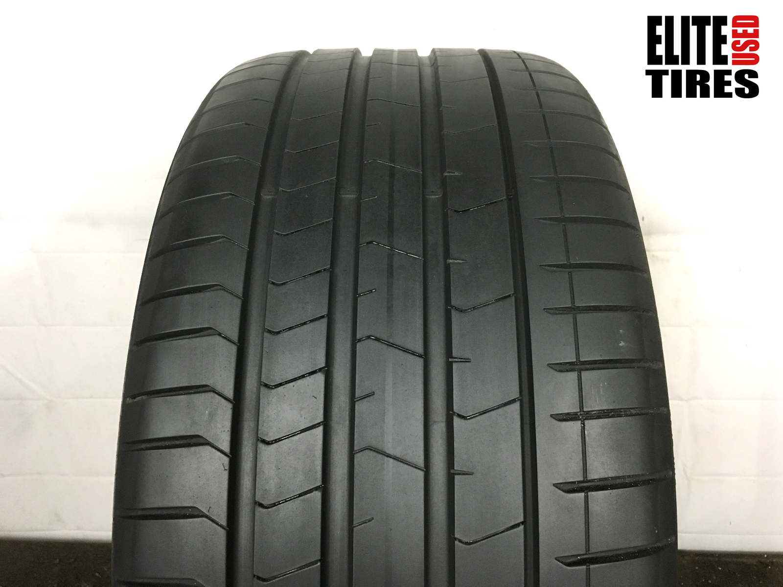 [1] Pirelli P Zero PZ4 Run Flat P315/35R21 315 35 21 Tire 7.75/32