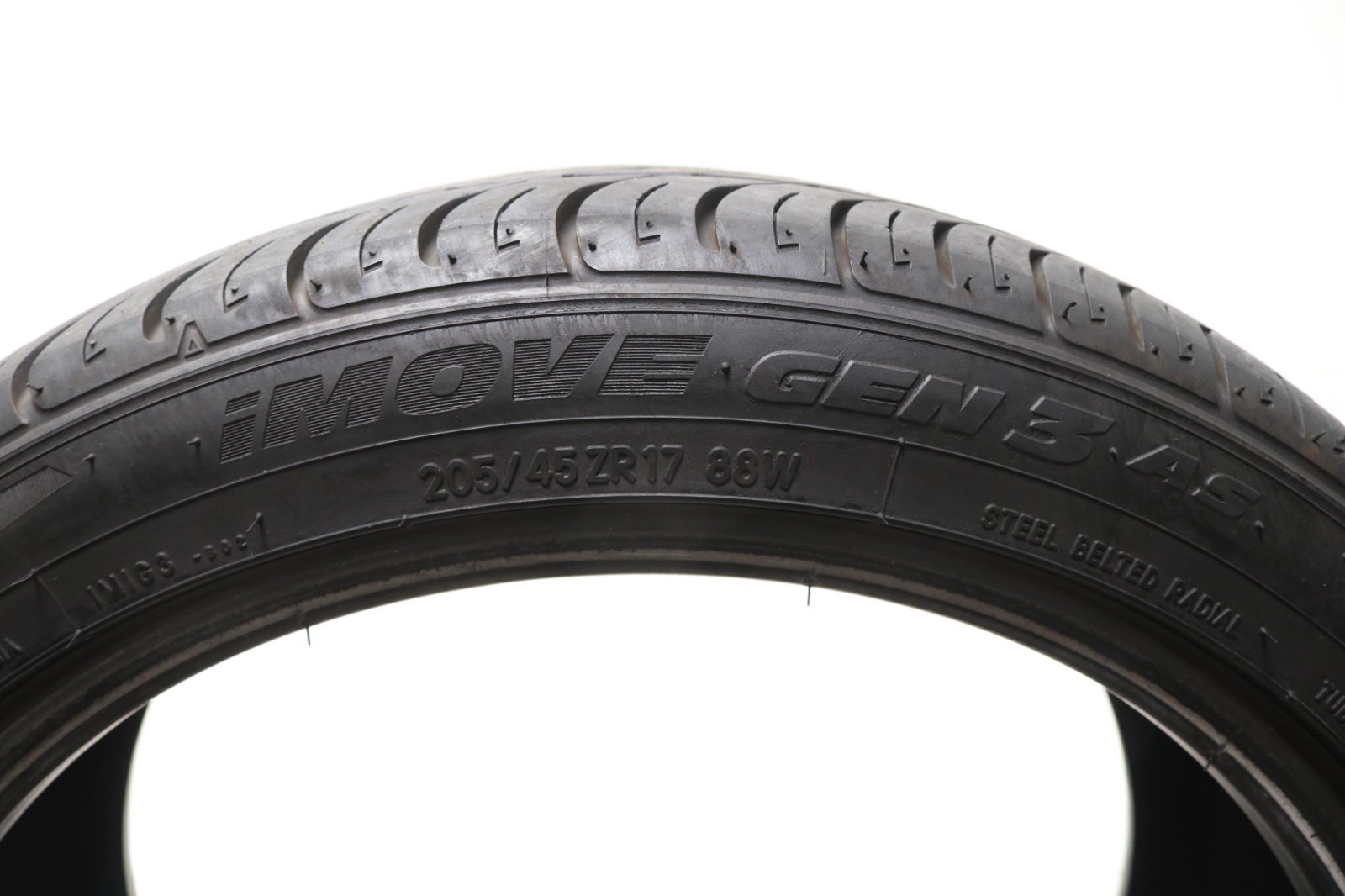 Set of 4 Used 205/45ZR17 IronMan iMove Gen 3 AS – 88W – 9-9.5/32 No Repairs