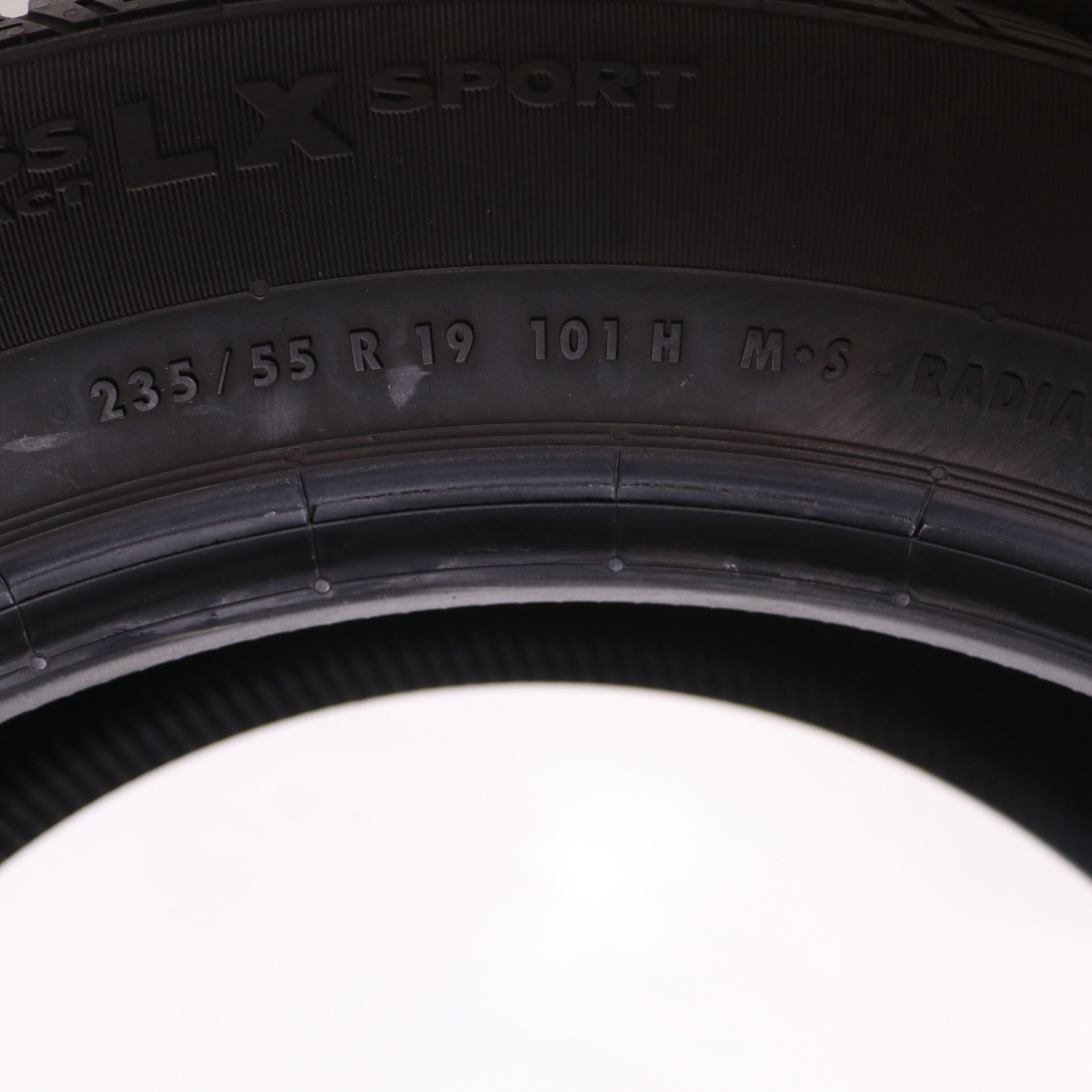 Set of 2 Used 235/55R19 Continental CrossContact LX Sport – 101H – 8.5/32