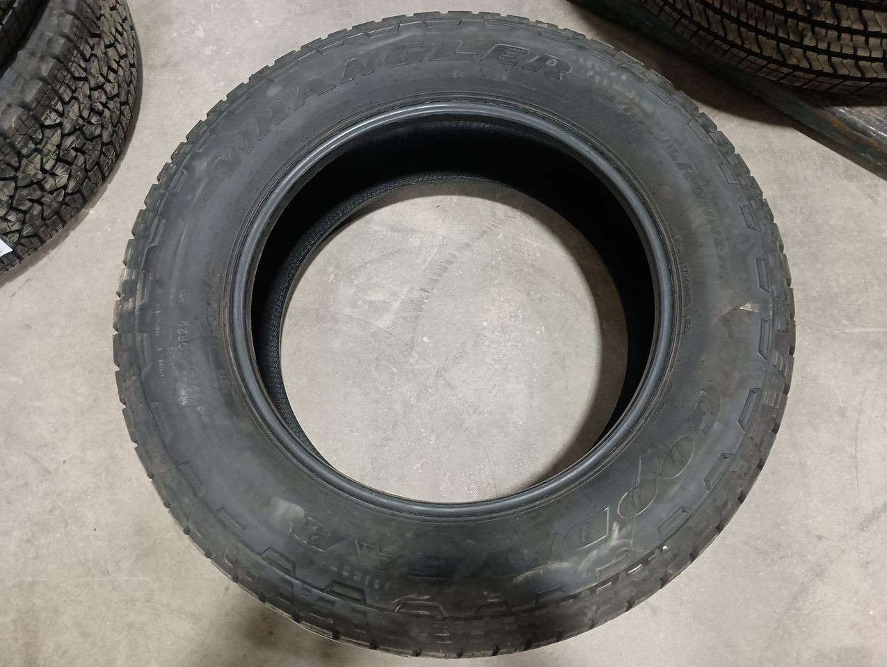 Patched 275/60 R20 115S Tire Goodyear Trailrunner 11/32 Tread Depth 3101085