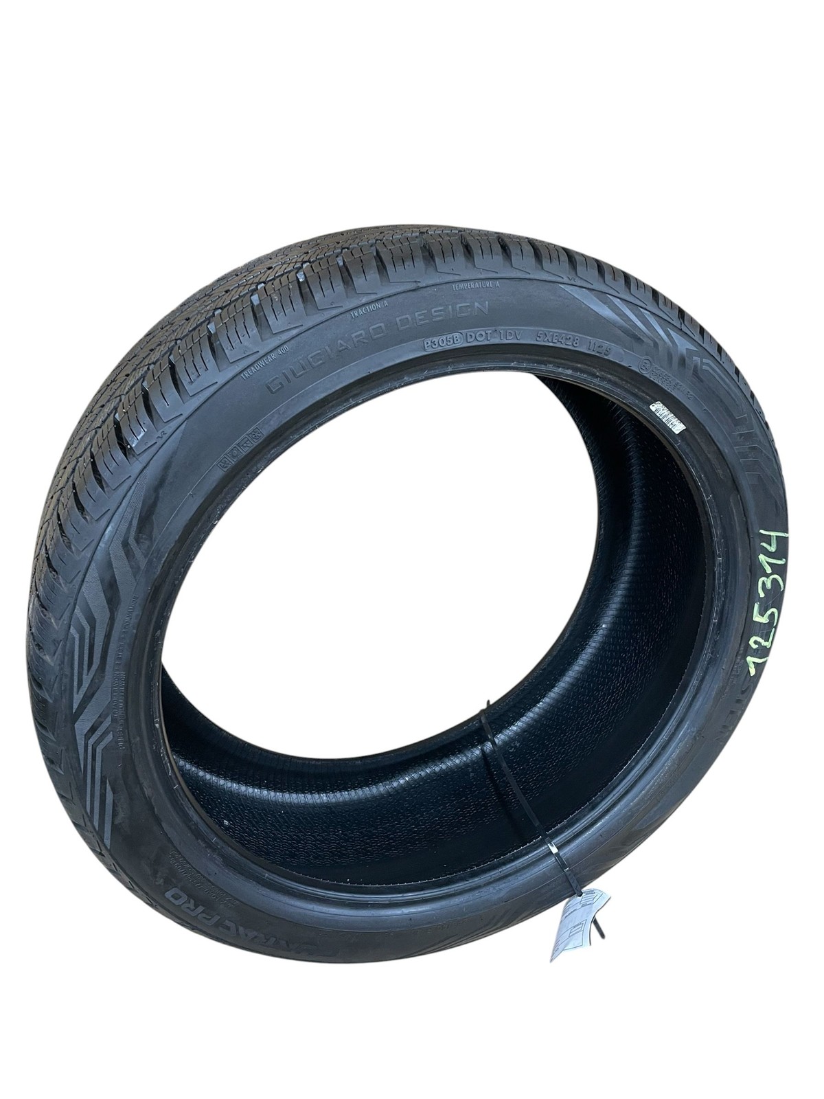 (A) VRESDESTEIN QUATRAC PRO GIUGIARO DESIGN 245/40R20 99Y M+S DOT 1125 8/32NDS