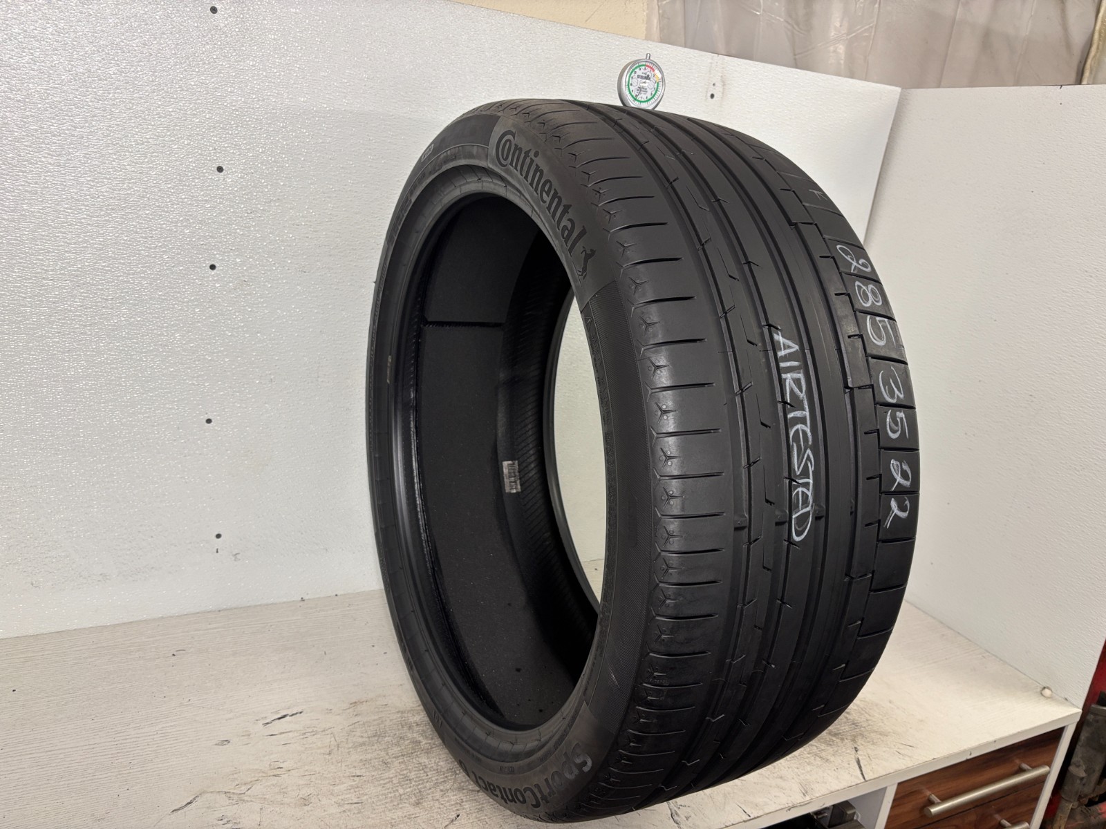 1 Tire 285 35 22 Continental SportContact 6 A01 (7.00-8.00/32=77-88% Tread Left)