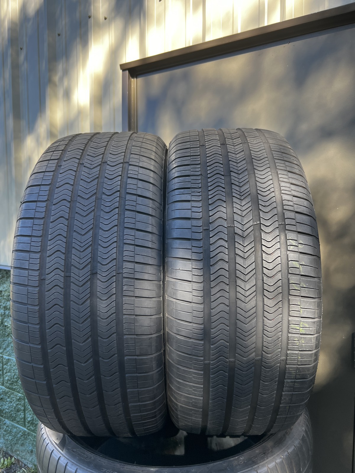 Set Of 2 Goodyear Eagle Sport Electric Drive SealTech 285/45R21 113H NO Patch