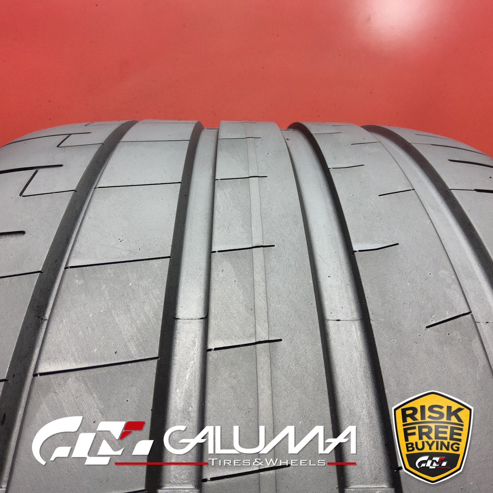 1 Tire Pirelli P-Zero (PZ5) PNCS 325/35R22 325/35/22 3253522 110Y MO-S #96029