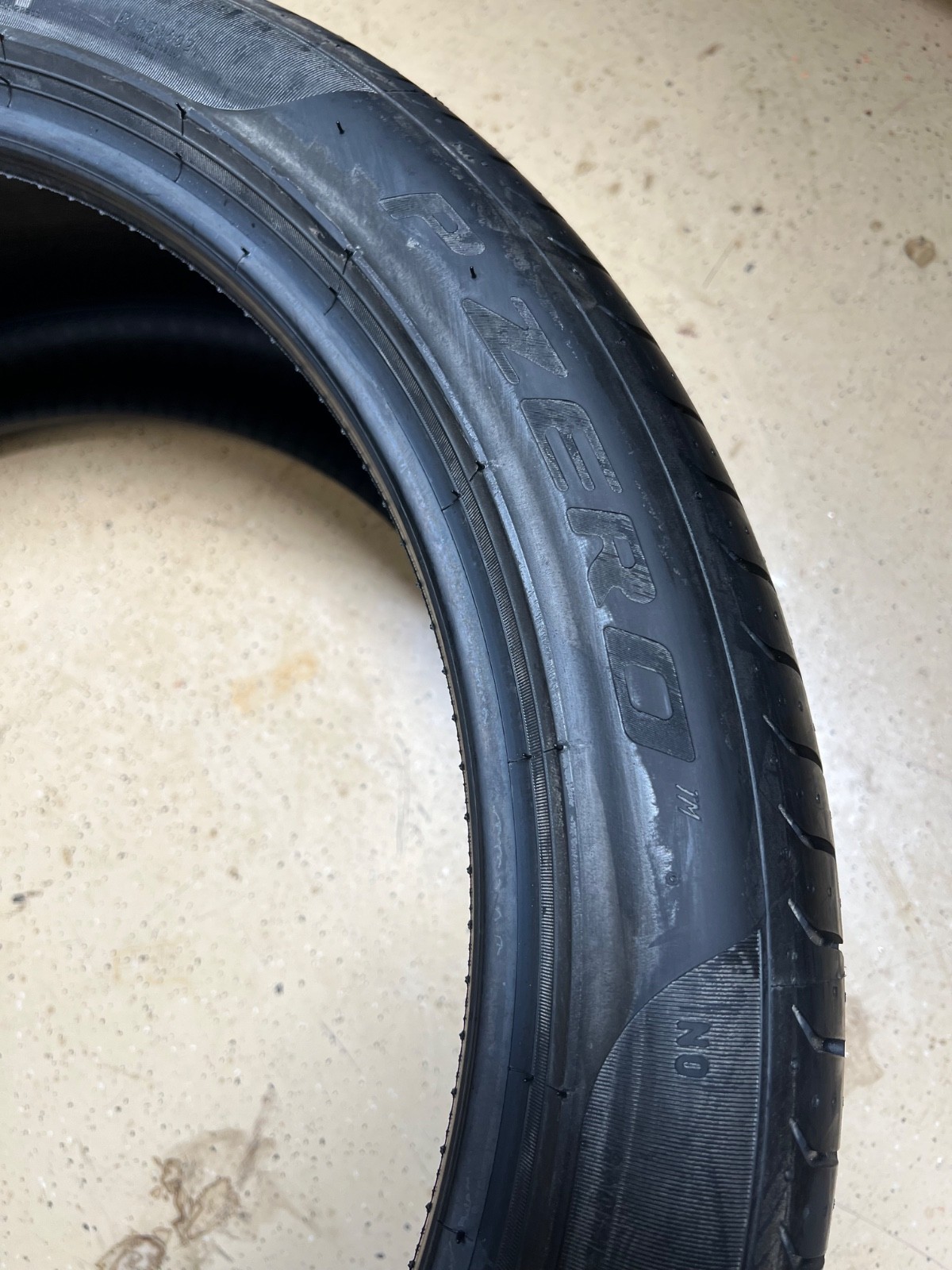 1 – NEW 265/40R21 SL (101Y) Pirelli P Zero (N0) Porsche OEM – 5098
