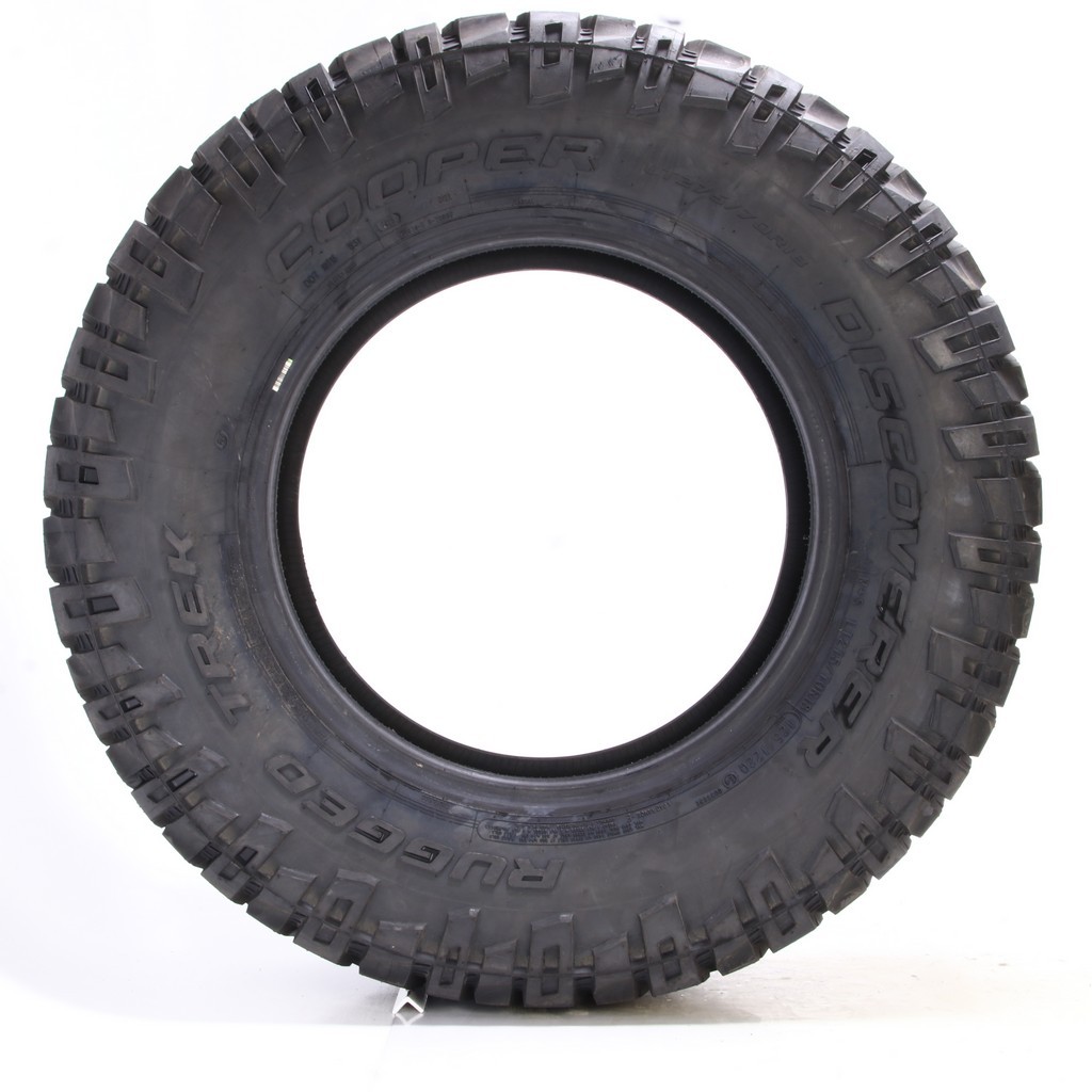 New LT 275/70R18 Cooper Discoverer Rugged Trek 125/122Q