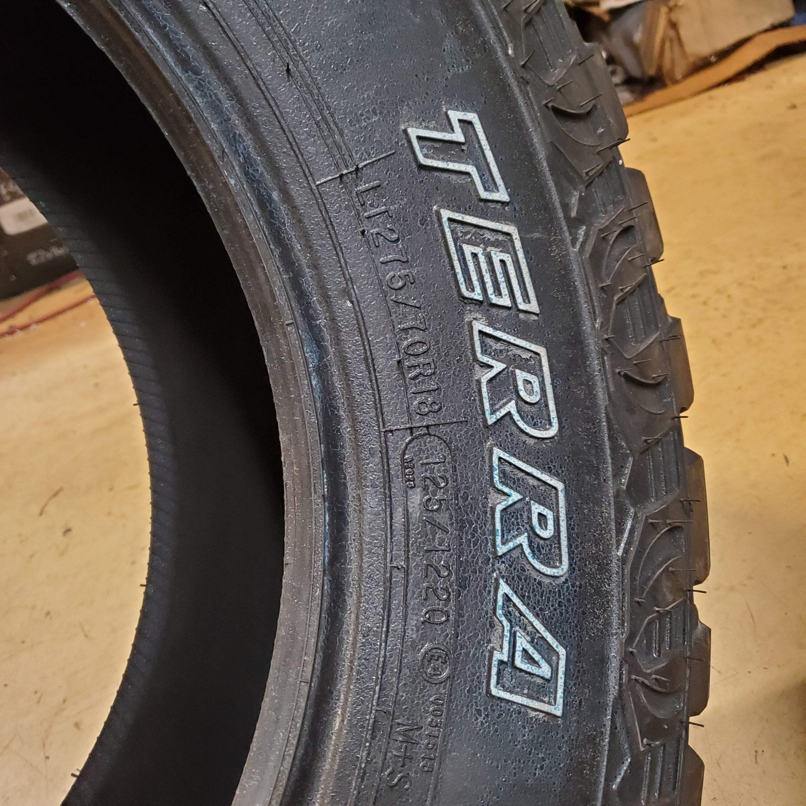 HERCULES TERRA TRAC T/G MAX RWL LT 275 70 18 125/122Q LRE 10PLY MUD TERRAIN TIRE