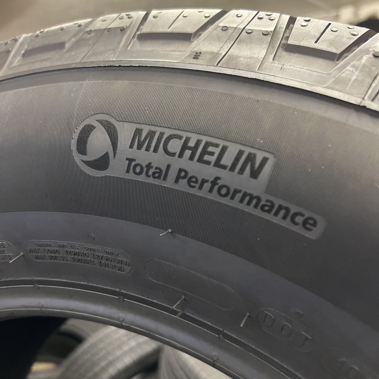 Set Of 2 Tires New Michelin LTX Trail 265/70R18 116S D.O.T.3923-4723 10/32 New